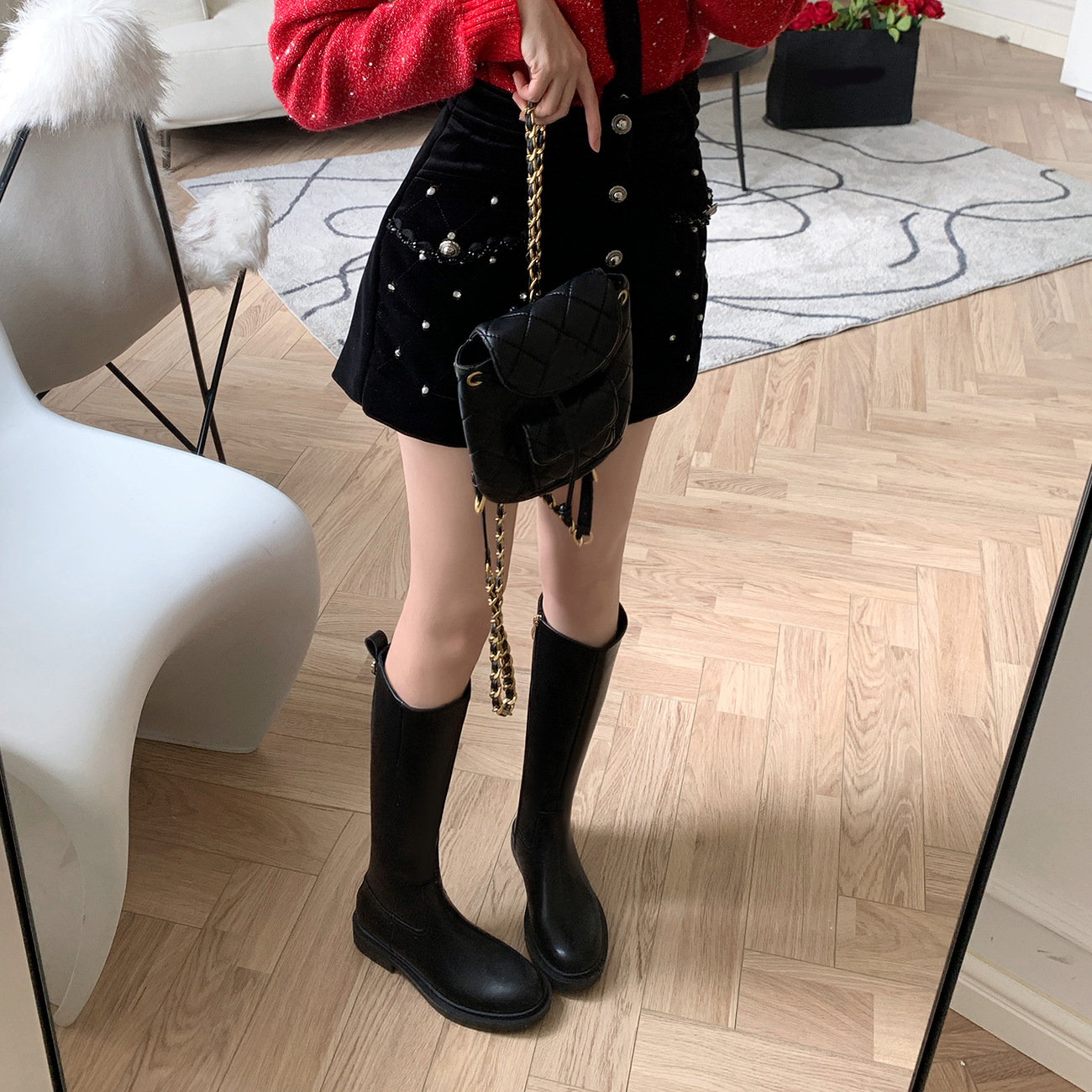 Chic Black Knee-High Boots_thumbnail_3