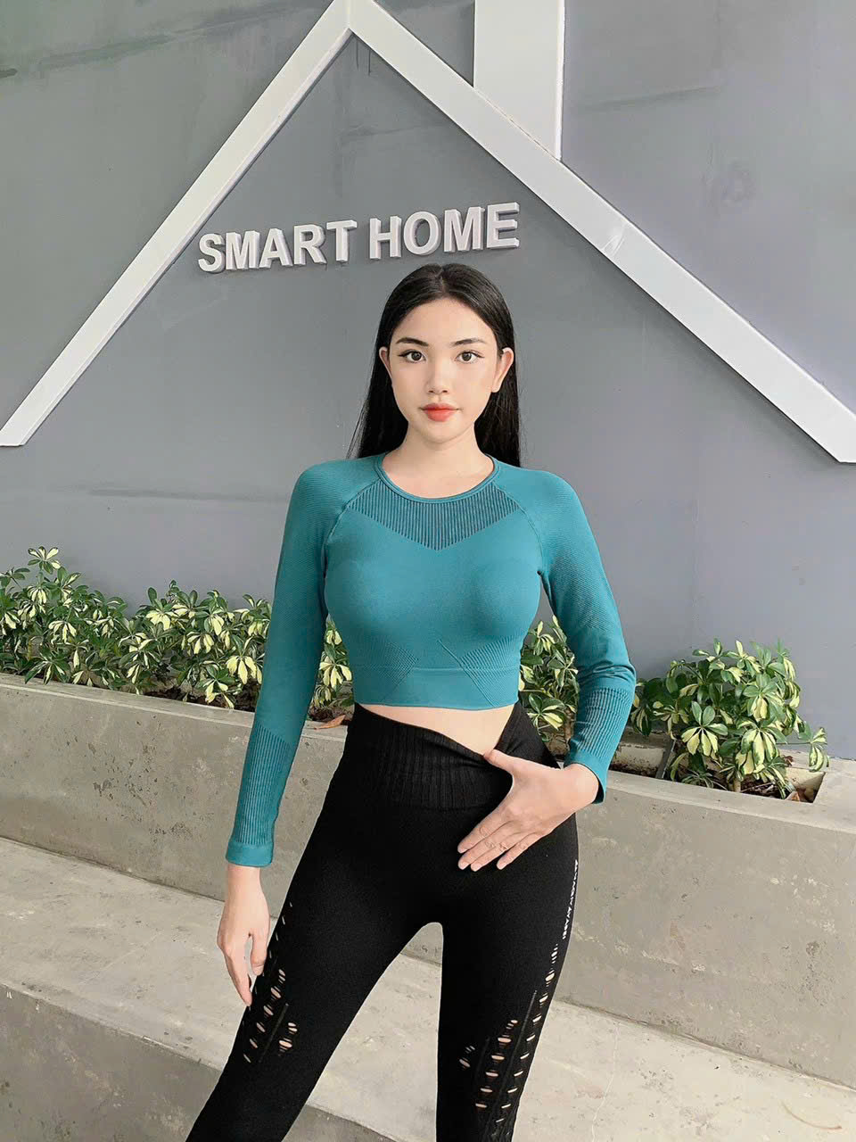 Áo Croptop Thể Thao Tay Dài Trơn F.21_thumbnail_10