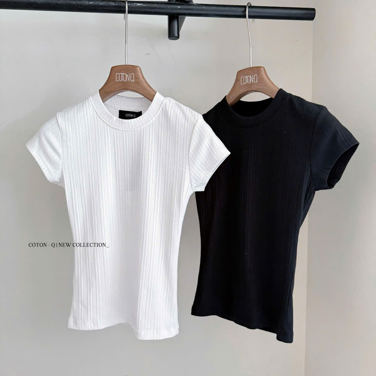 HA200 Áo thun gân ôm ( ĐEN )