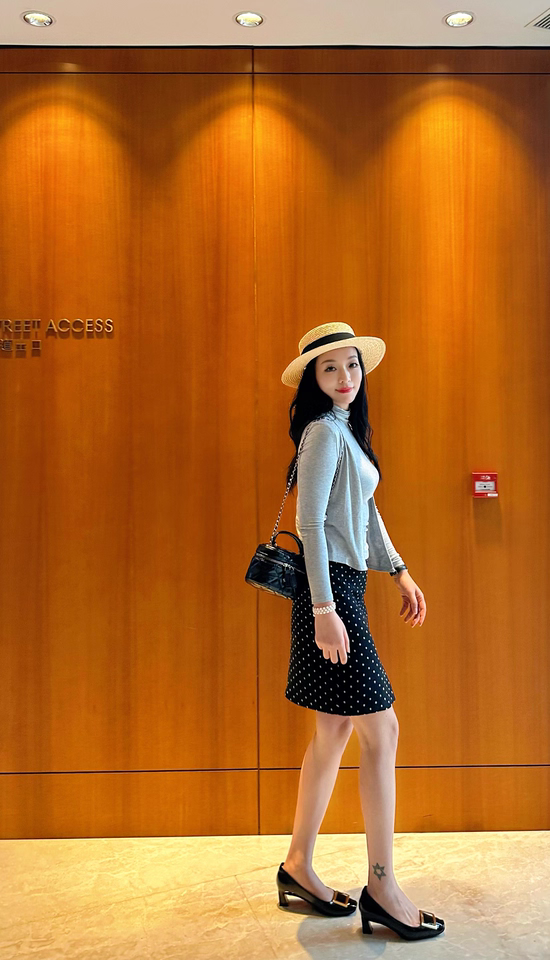 UHE 2503 – túi mini da ánh kim cao cấp, thiết kế thời thượng, 2 màu bạc & đen sang trọng_thumbnail_7