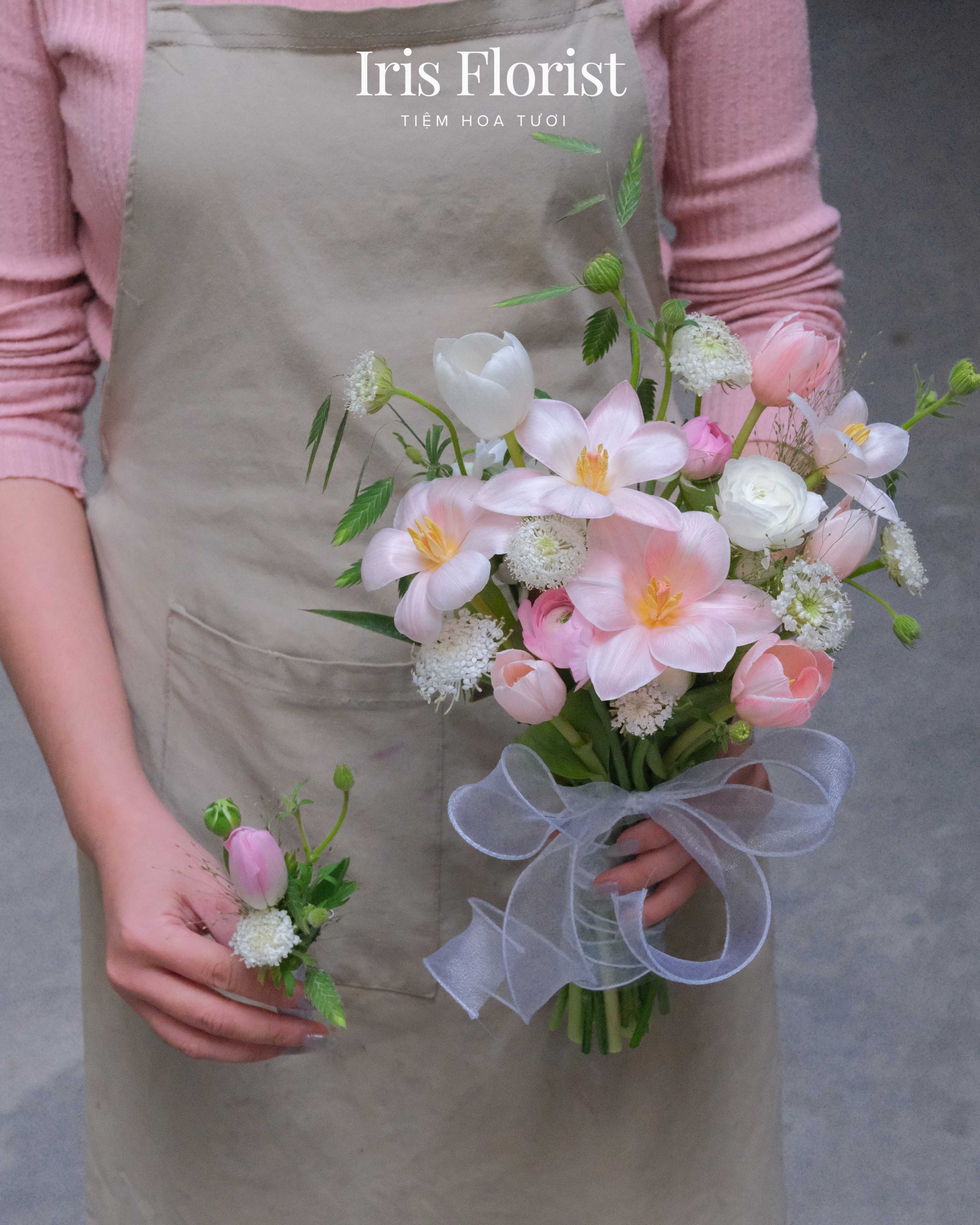 Bó hoa cưới Tulip phớt hồng mix thùy châu