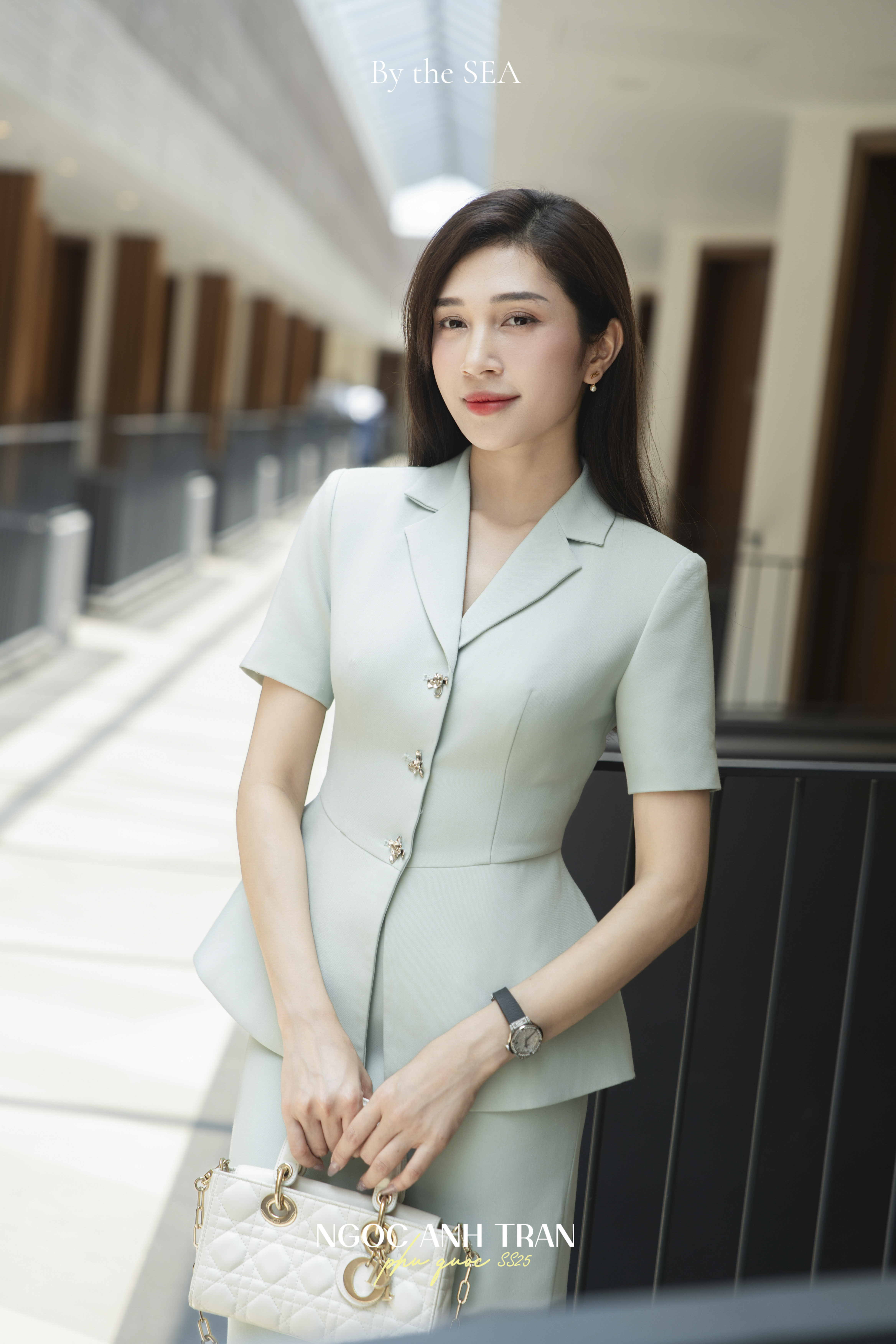 V039 - Áo vest xanh mint cộc tay sang trọng 3 khuy