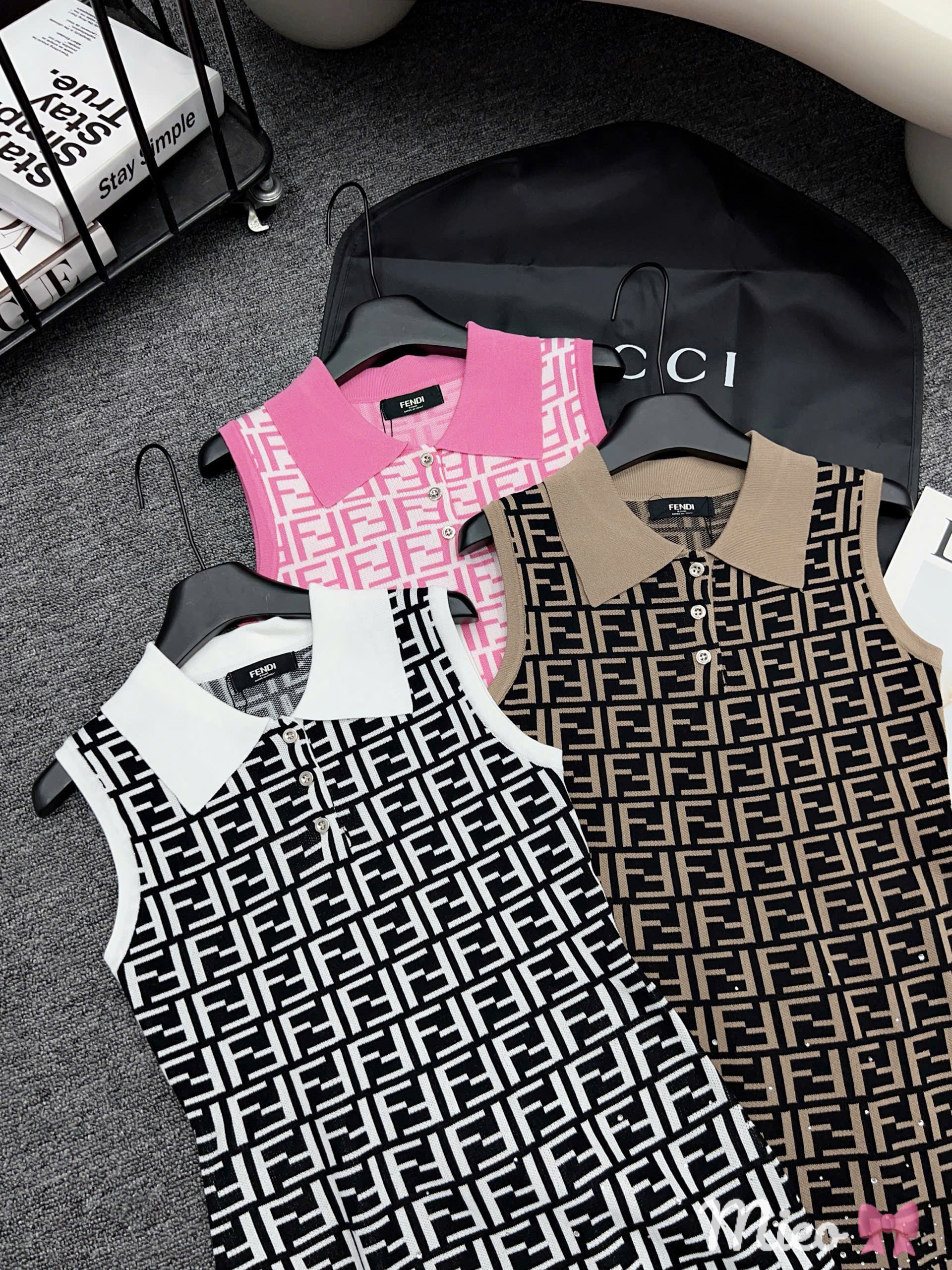  Váy Fendi sát nách cổ polo _thumbnail_3