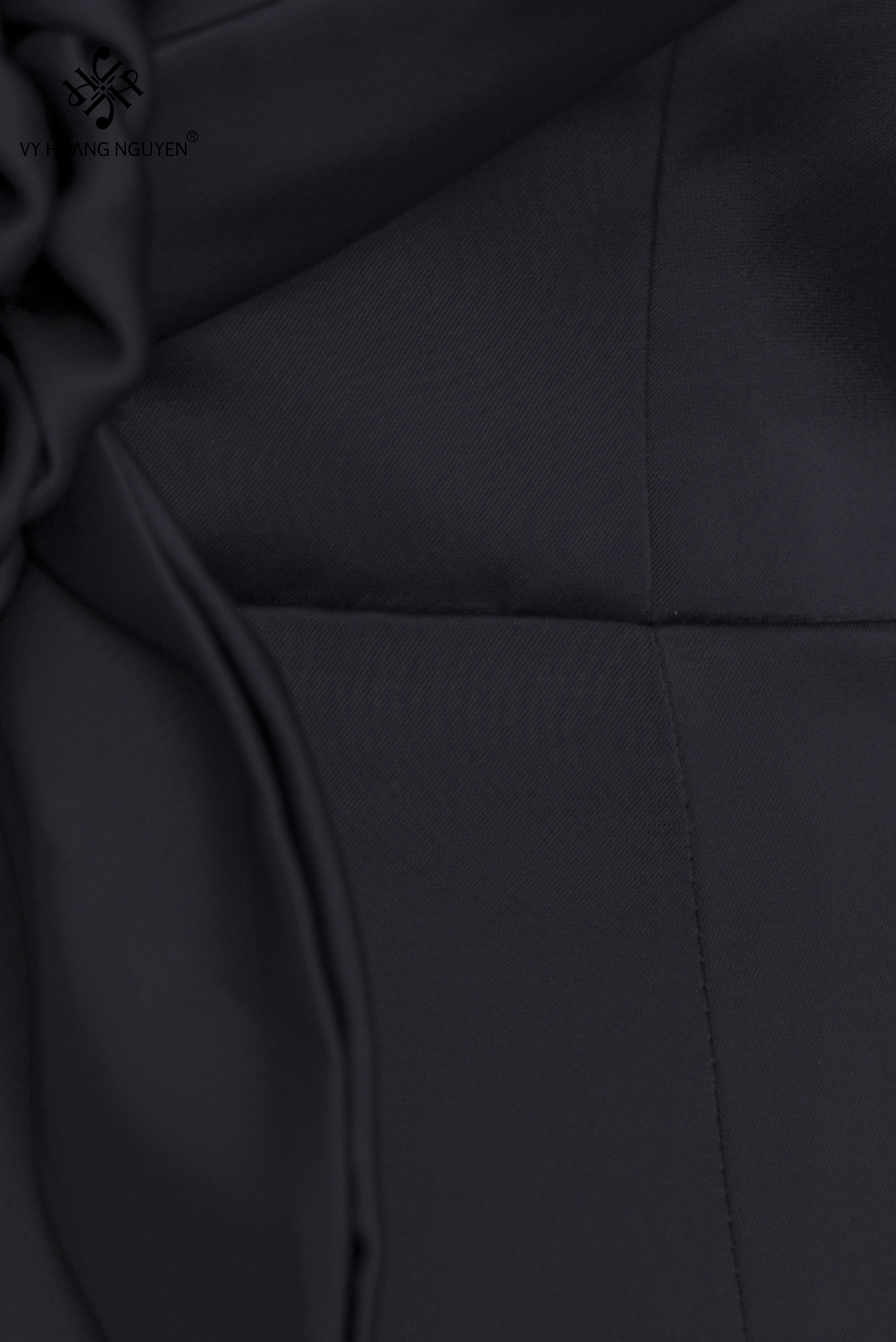 Đầm Lụa Đuôi Cá Trùm Vai Lệch_thumbnail_22