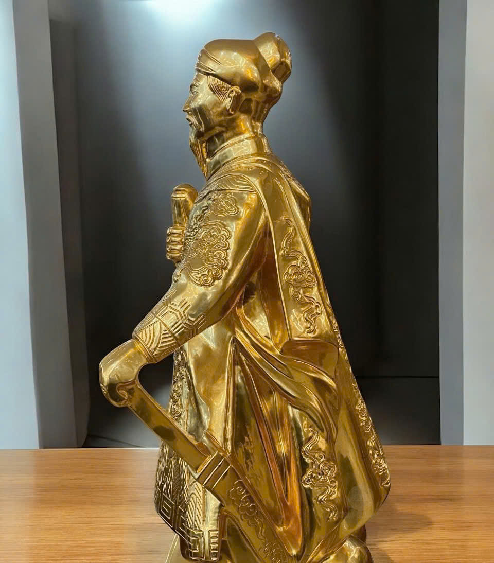 Tượng trần hưng đạo cao dát vàng vàng 9999 cao 90cm _thumbnail_1