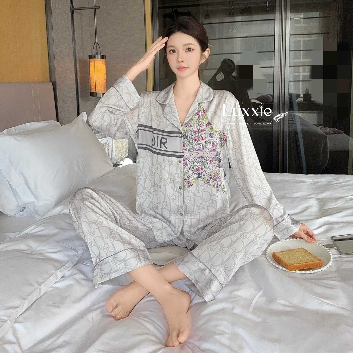 LEDAI15 Pijama lụa Dr in hoa hình sao