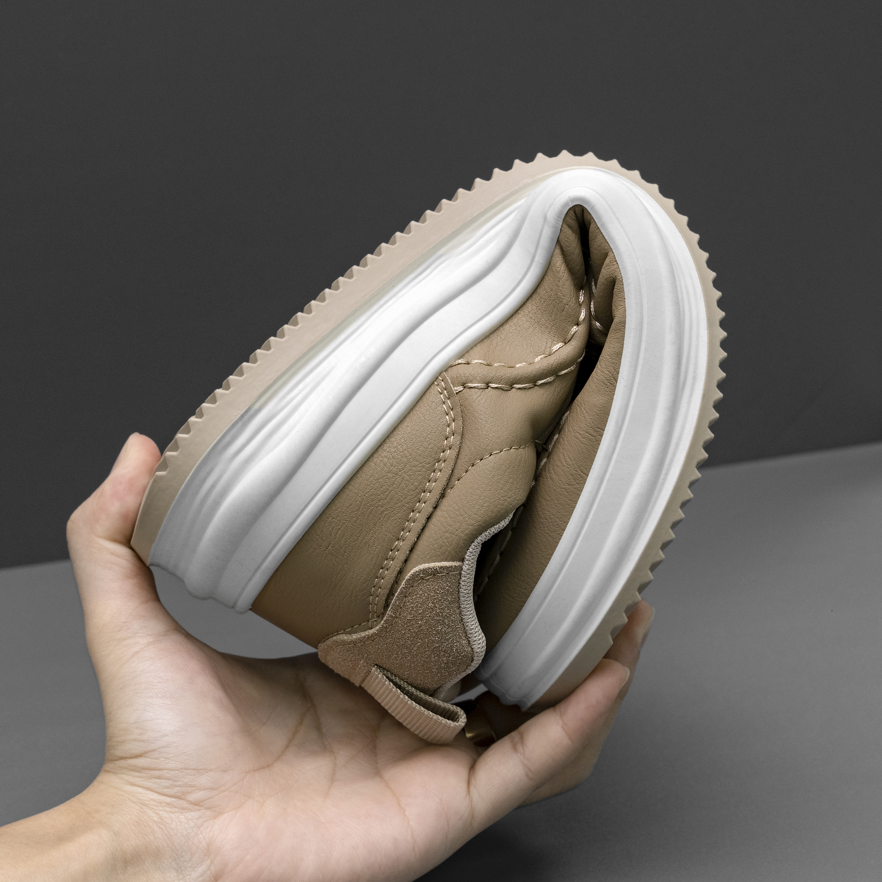 Sneaker đế mềm CS941