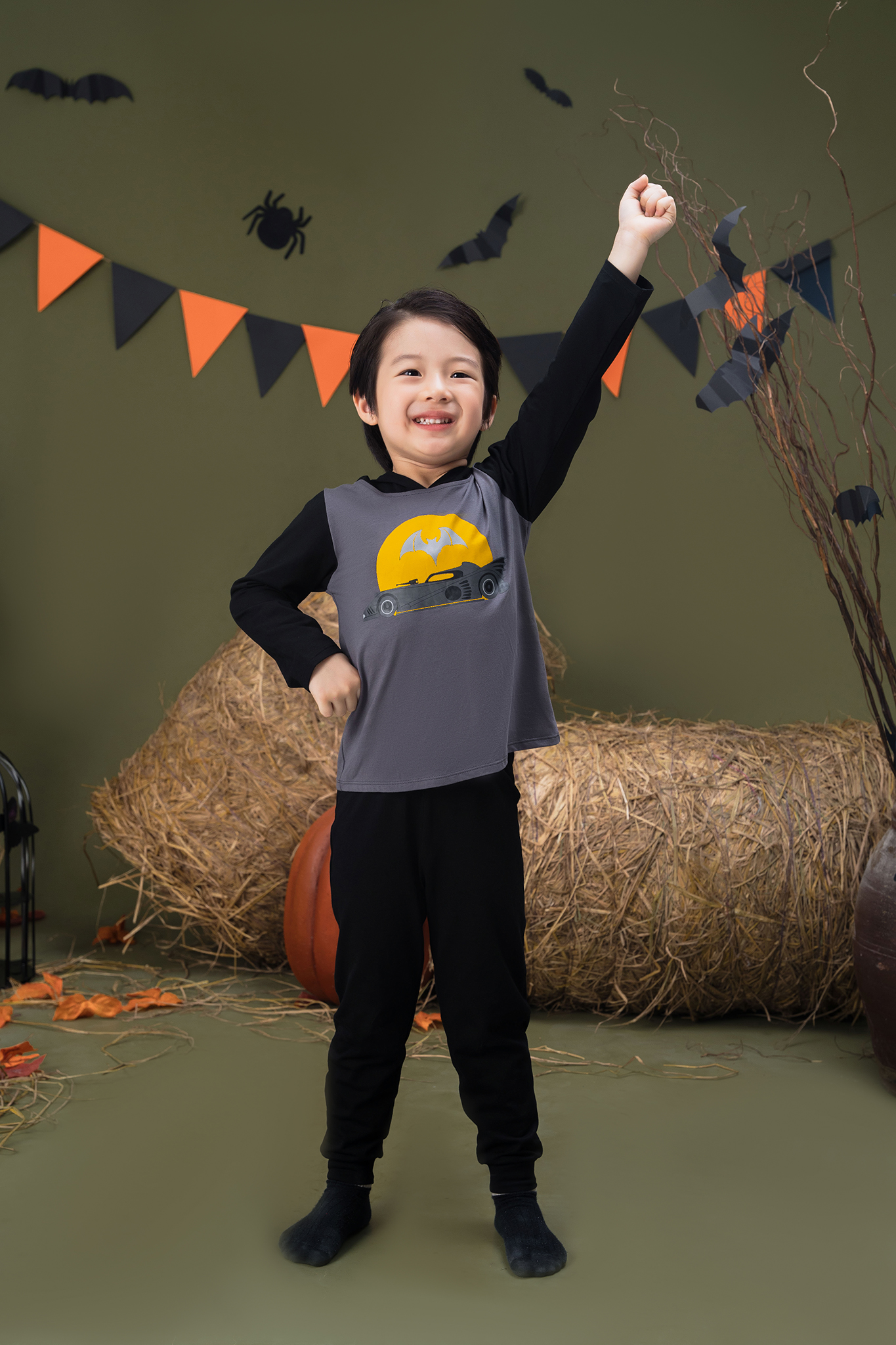 Set hoá trang siêu nhân