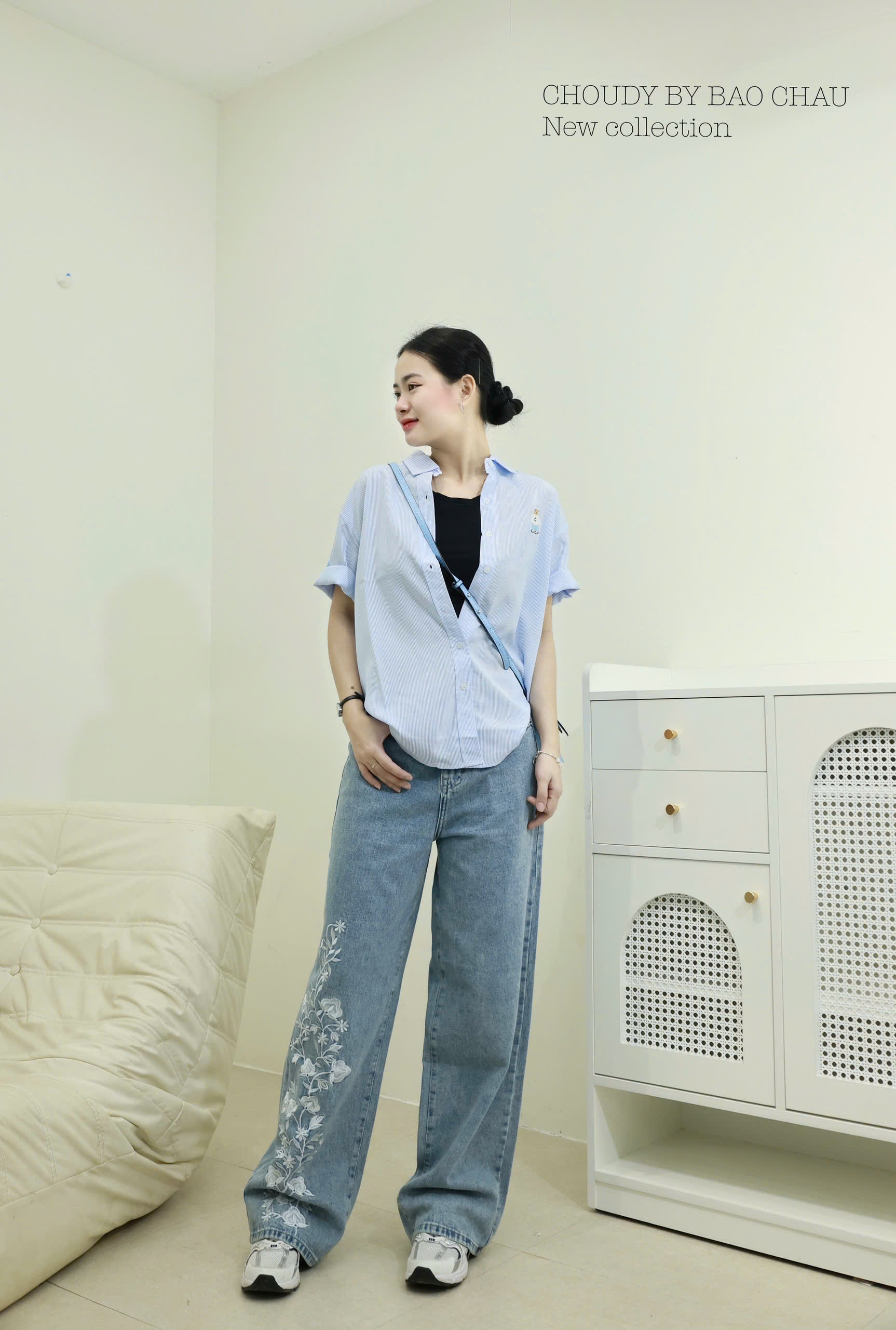 SALE U31 QUẦN JEAN THÊU HOA_thumbnail_15