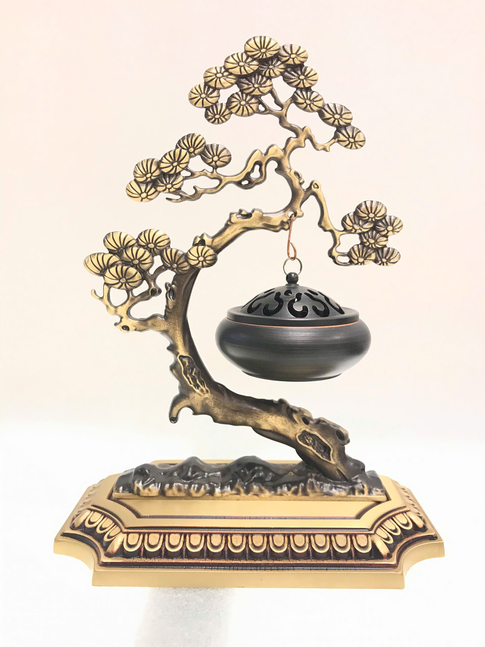 Lư xông trầm Cây Tùng treo  23cm 19cm 8cm 