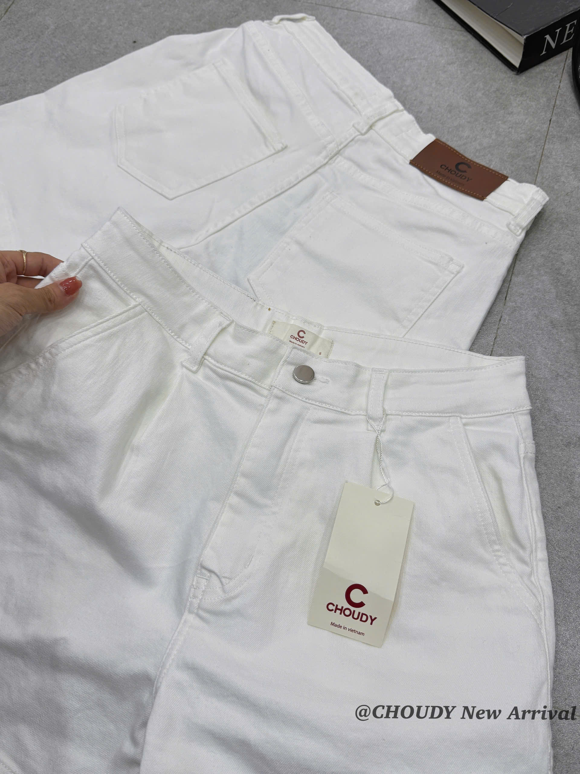 U558 QUẦN SHORT JEAN TRẮNG_thumbnail_2