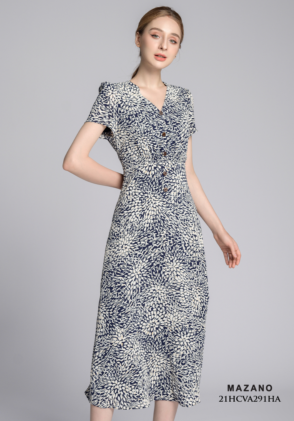 Váy xòe họa tiết cổ tim phối khuy_thumbnail_3