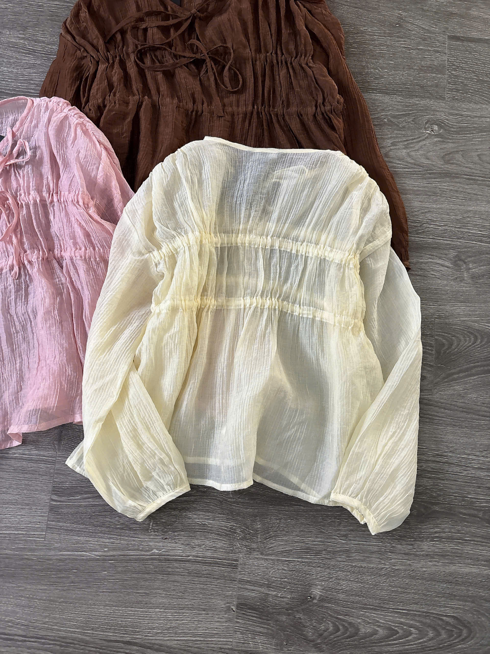 U16 ÁO KIỂU 3 MÀU