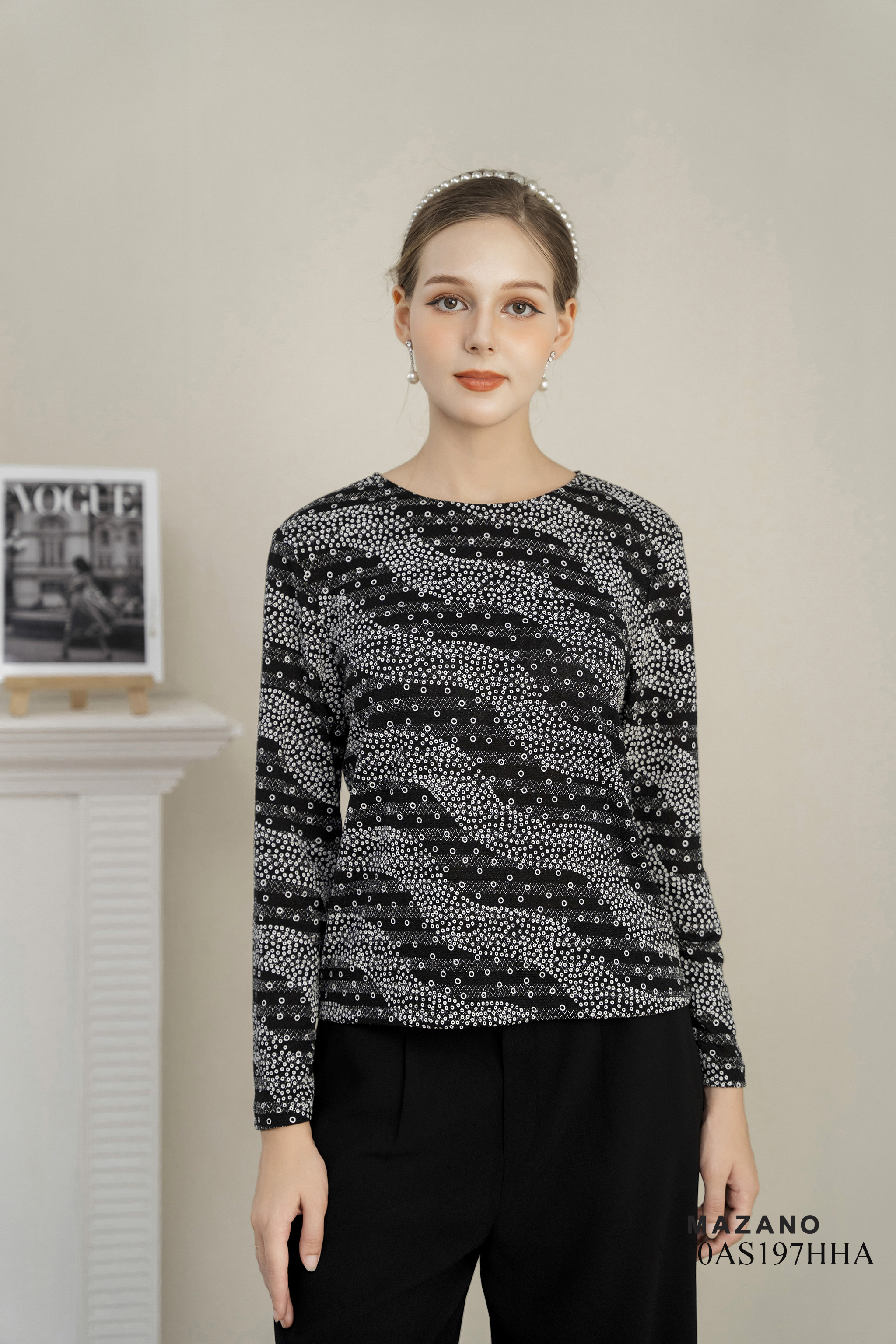 Áo top Suông Vải len nhũ Cổ tròn Tay dài Dáng lửng_thumbnail_5