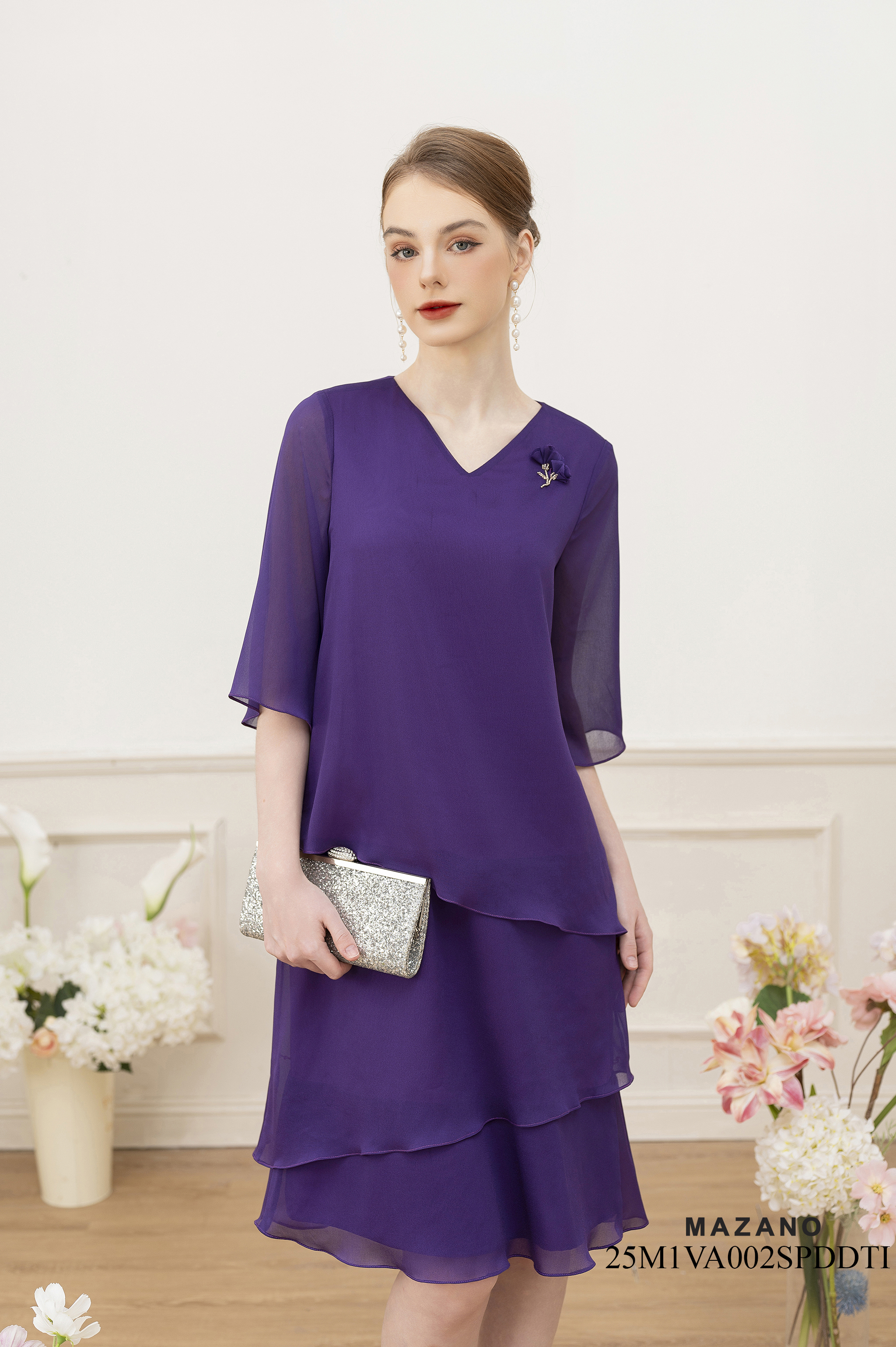 Váy Đầm Suông Vải voan Đính hoa thủ công Cổ V Tay lỡ Dài qua gối_thumbnail_2