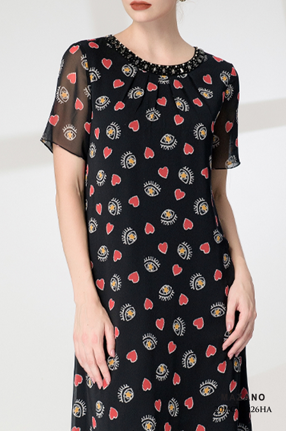 Đầm suông đen họa tiết đính đá_thumbnail_2