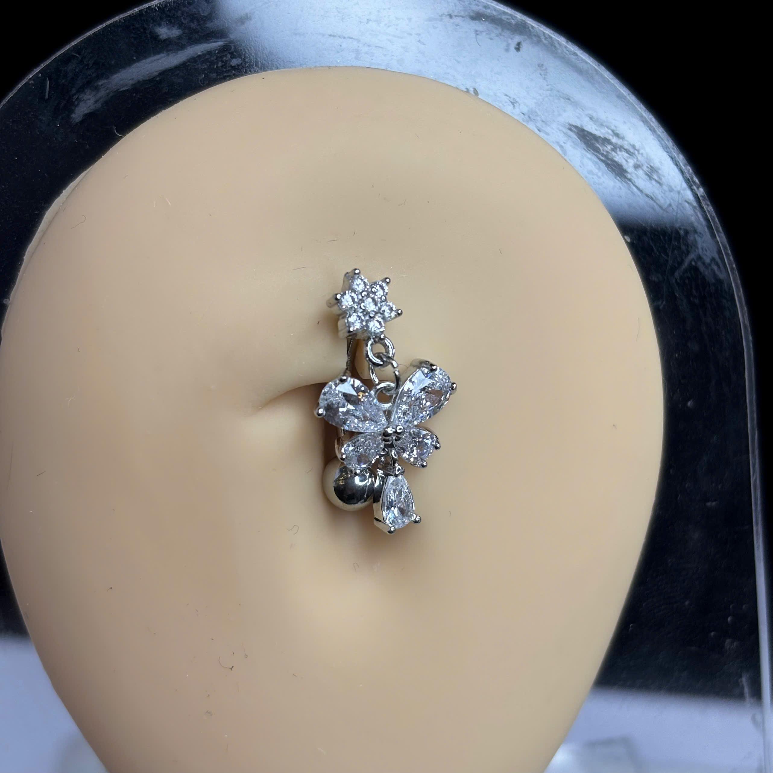 Rốn ngược hoa rơi bướm