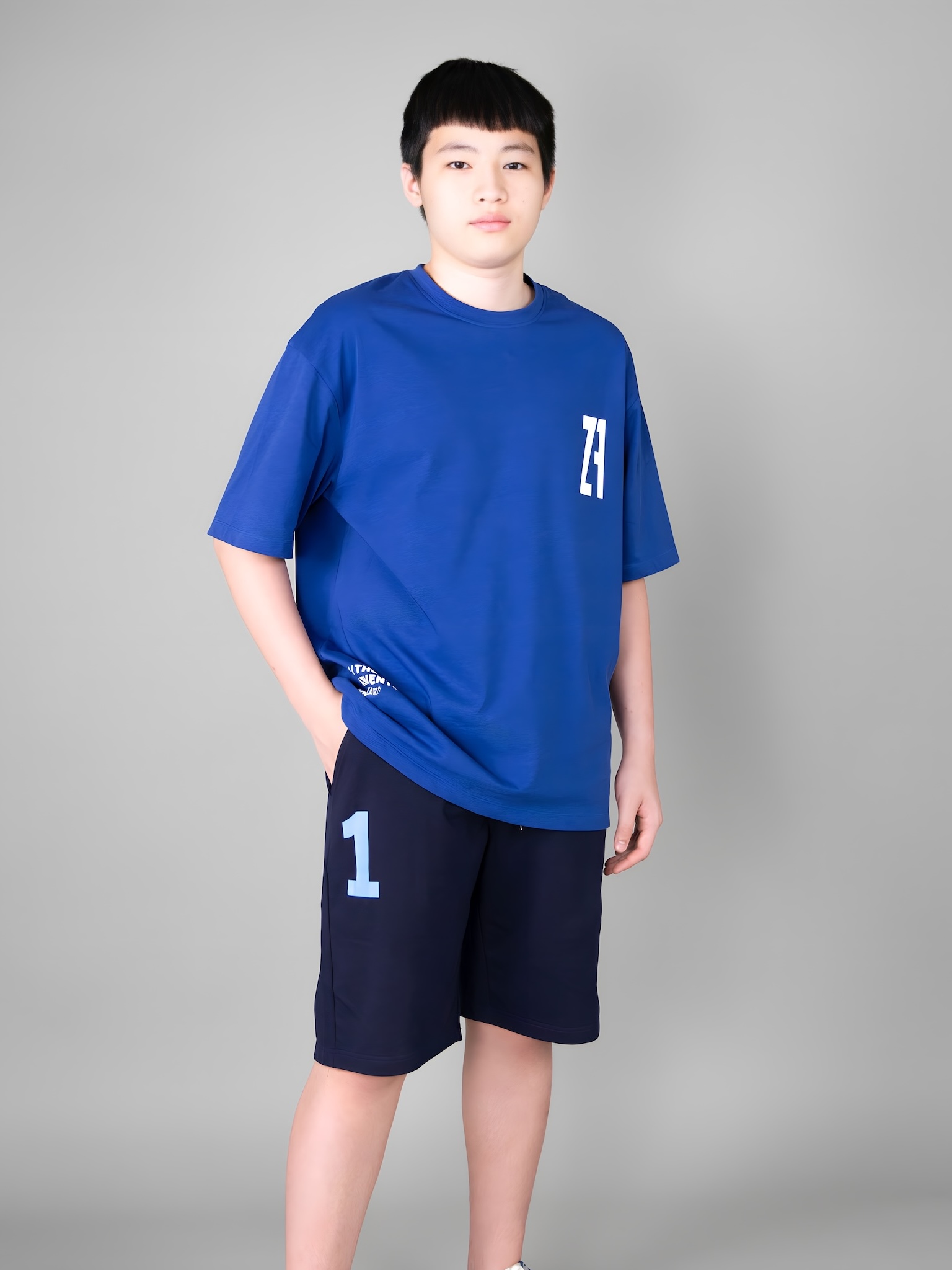 Áo phông bé trai dáng rộng màu coban chữ trắng_thumbnail_1