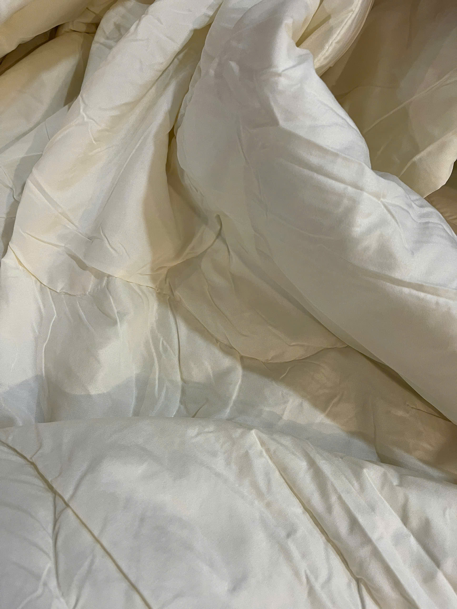 Chăn kem_thumbnail_3