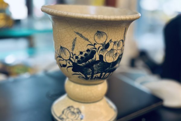 Ly Đựng Phật Thủ Men Rạn Vẽ