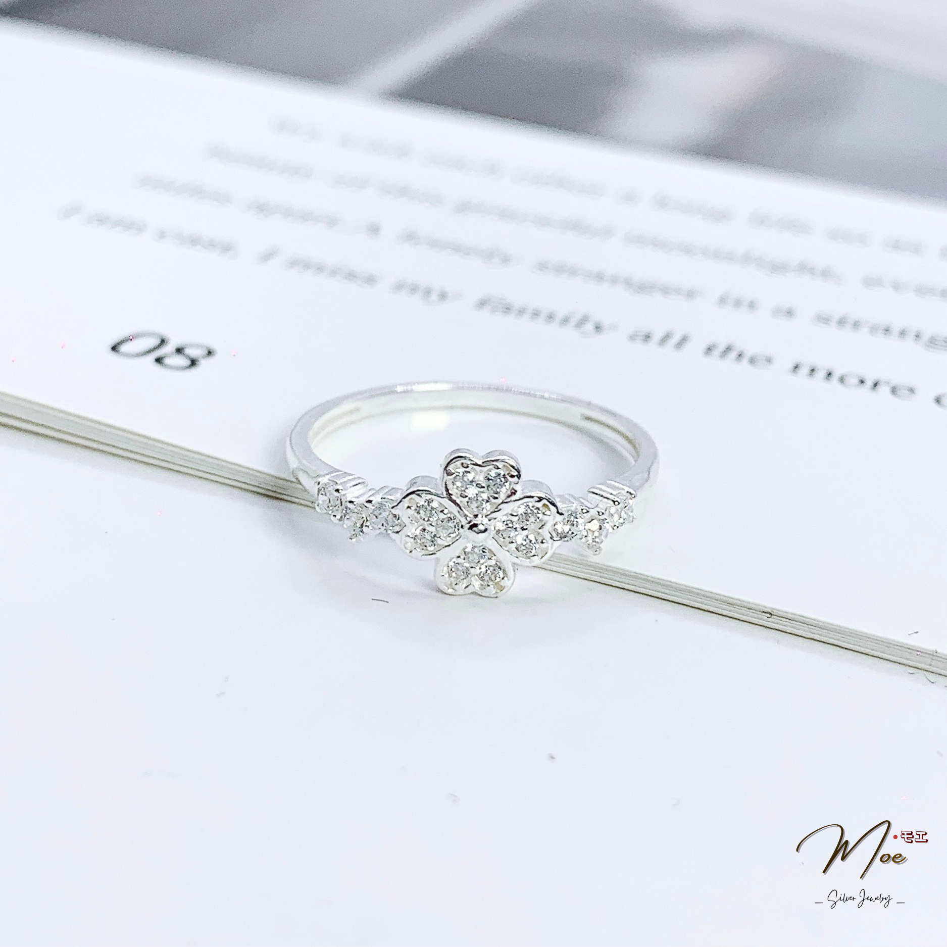 N156 - Nhẫn cỏ 4 lá pha lê_thumbnail_1