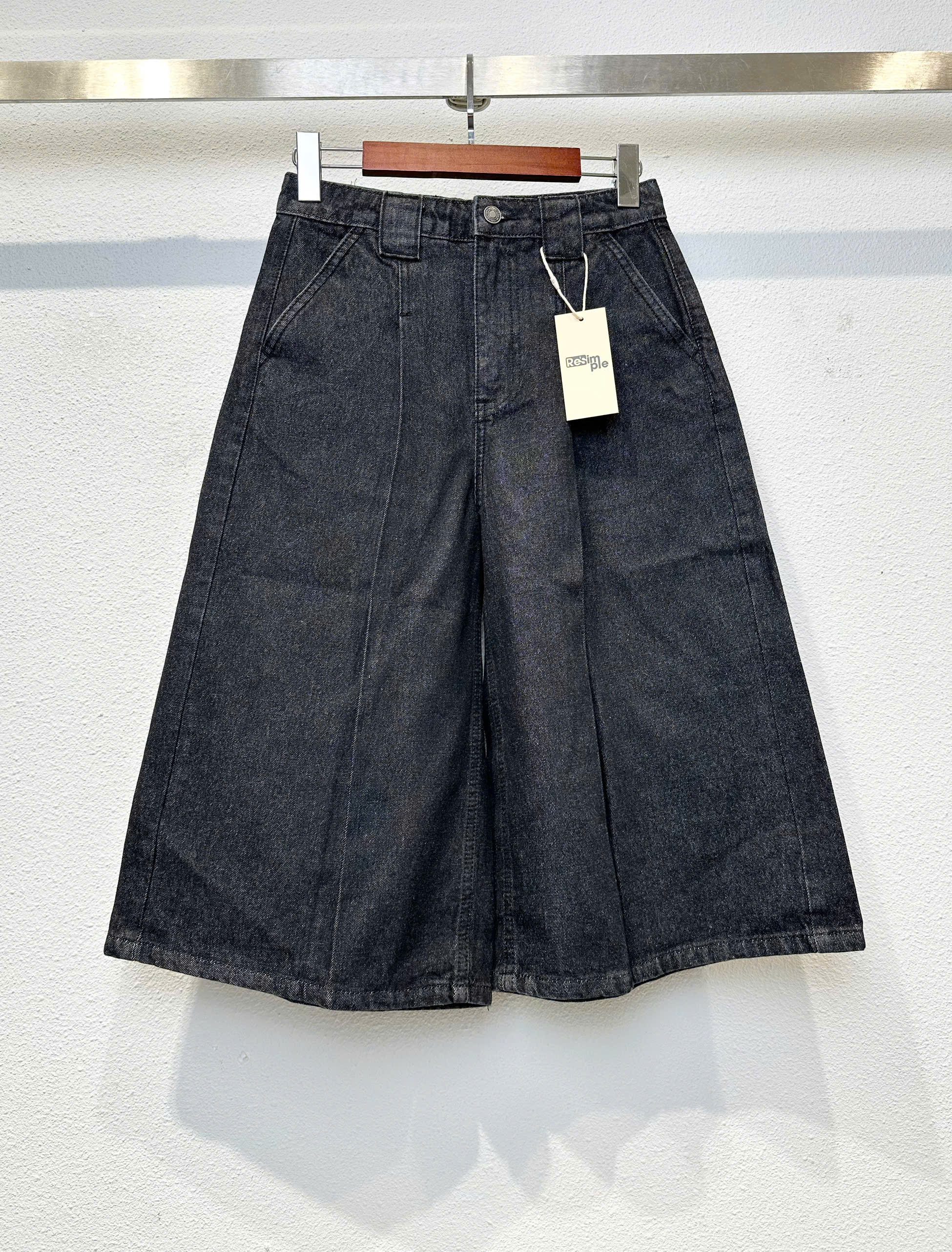 QUAN SHORT RESIMPLE_thumbnail_5