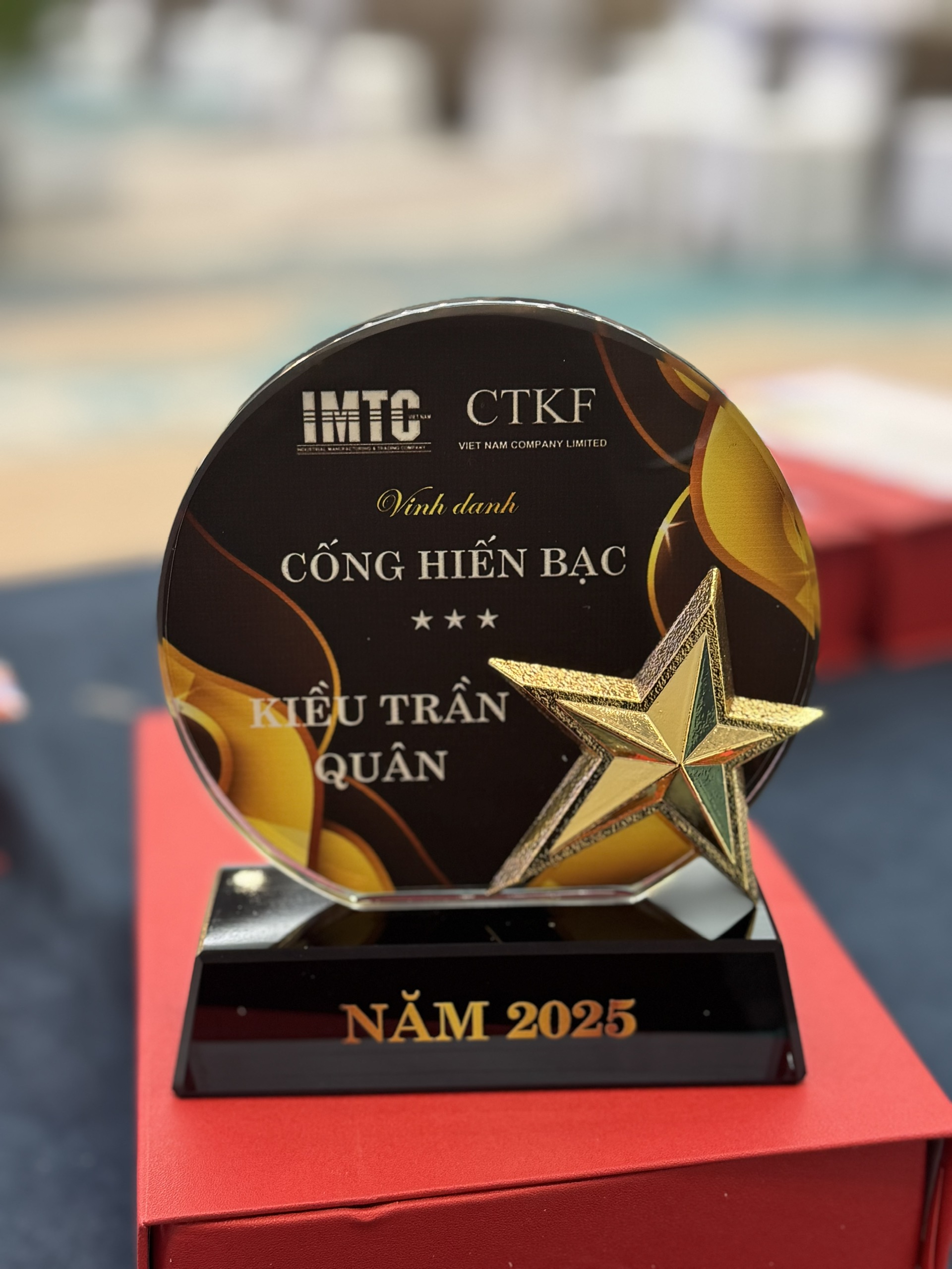 Cúp vinh danh hình tròn gắn ngôi sao_thumbnail_3