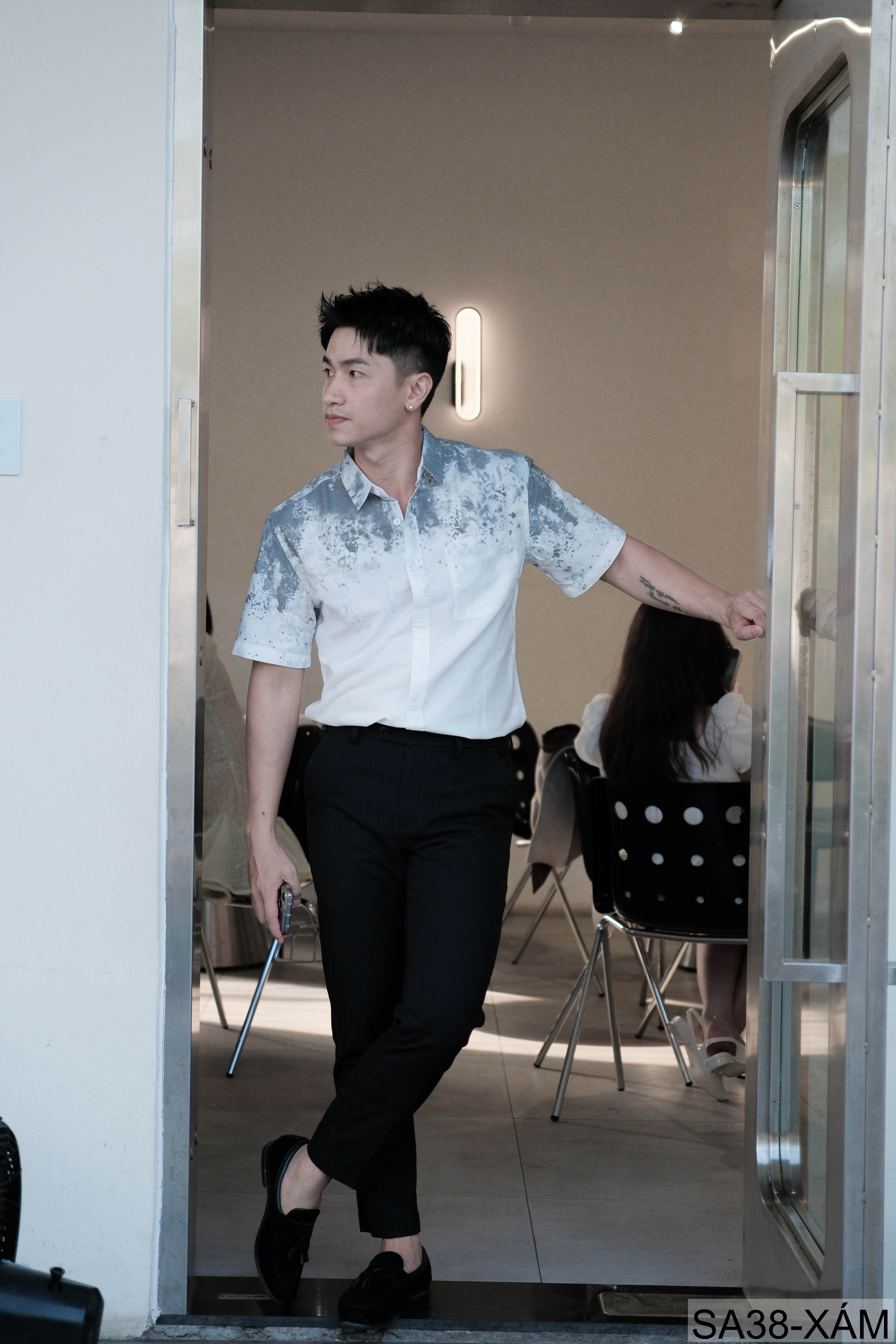 SA38 - Áo sơ mi nam tay ngắn họa tiết loang màu xanh lá và xám, phong cách trẻ trung mùa hè_thumbnail_13