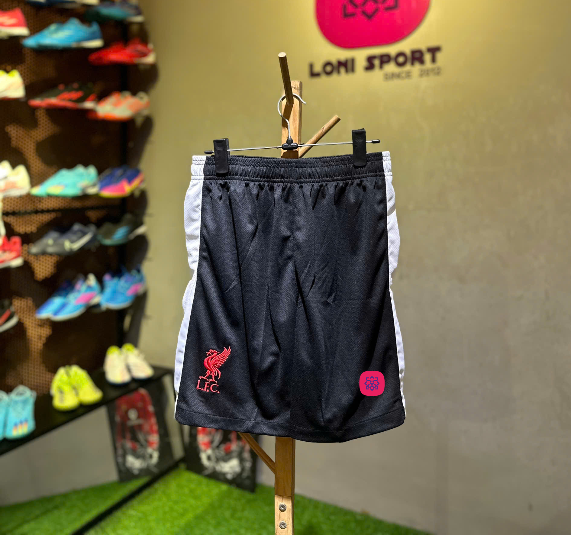 Quần Liverpool 3rd đen 24/25_thumbnail_0