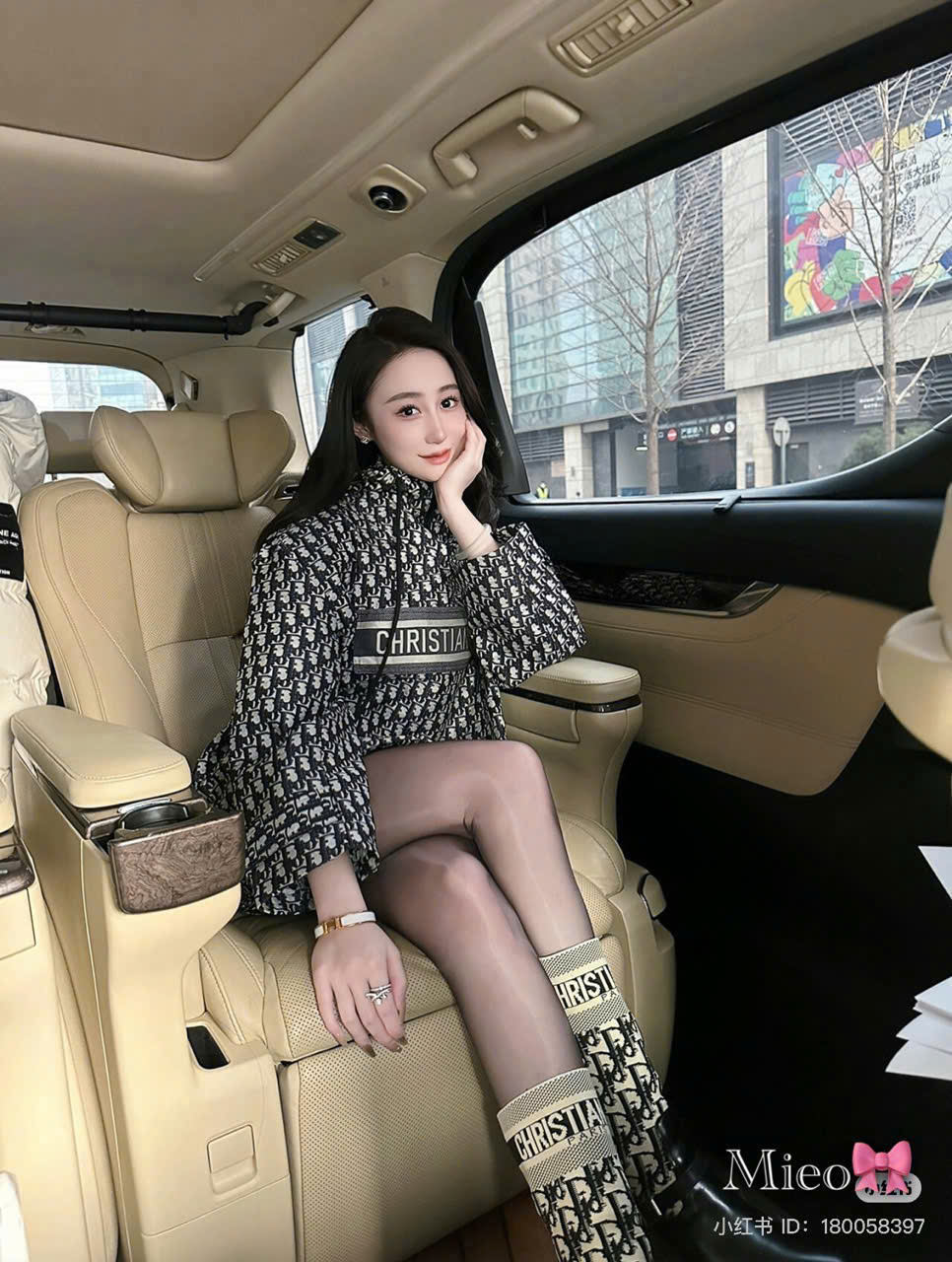 Bots len cổ len DIOR HIỆU_thumbnail_3