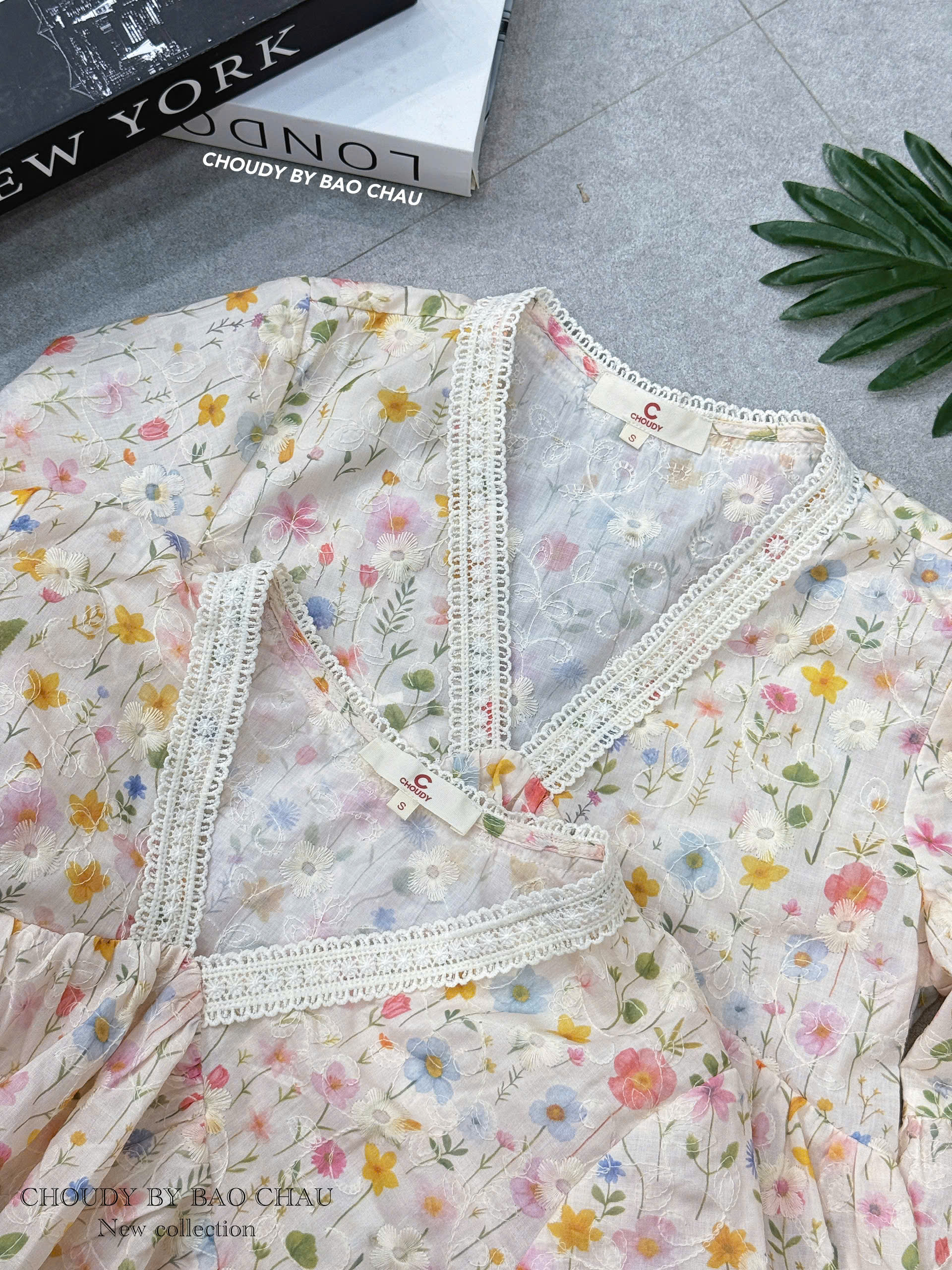 U381 ÁO KIỂU THÊU HOA_thumbnail_3