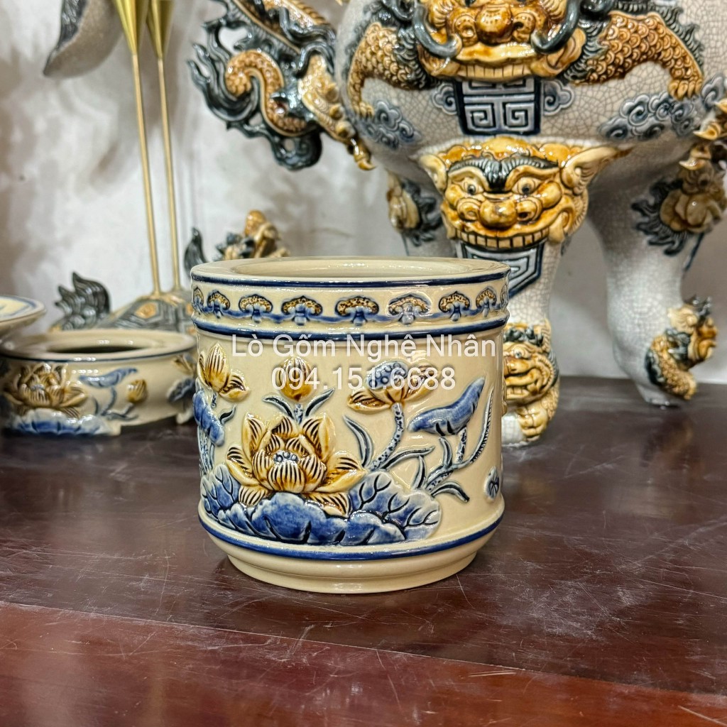 Đồ Thờ Cúng Bát Hương Hoàng Thổ - Lư Hương Đắp Nổi Hoạ tiết Sen - Rồng - Nghệ Nhân Bát Tràng Cao Cấp_thumbnail_1