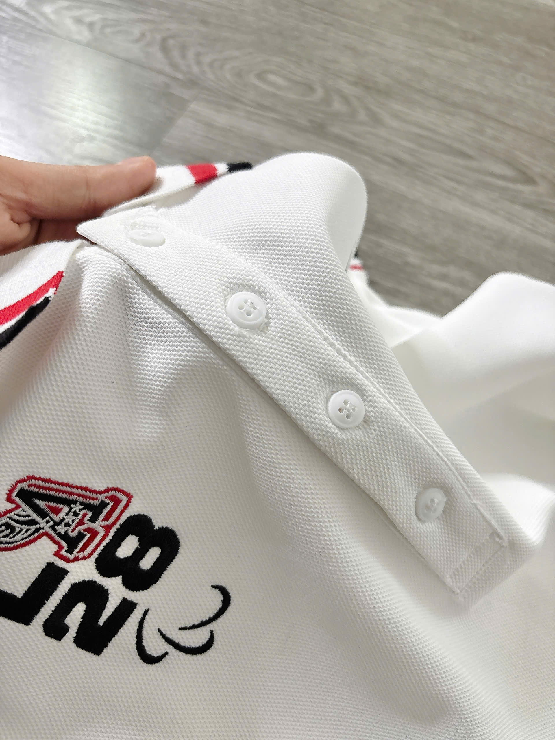 A13 ÁO THUN TRẮNG_thumbnail_10