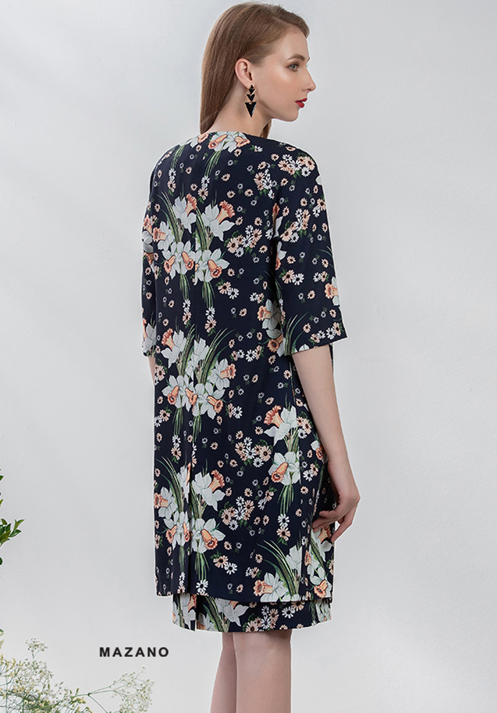 Áo Blazer vải lụa dày tay lỡ hoạ tiết in_thumbnail_2