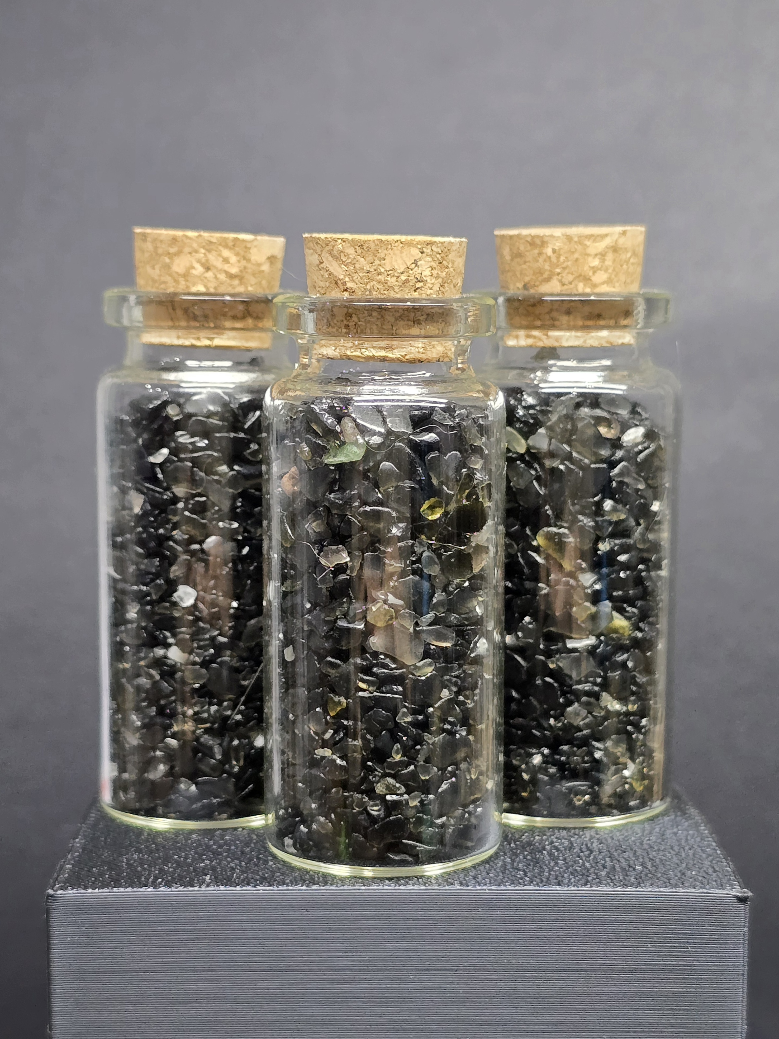 Hũ Đá Năng Lượng Bảo Vệ - Vụn Obsidian