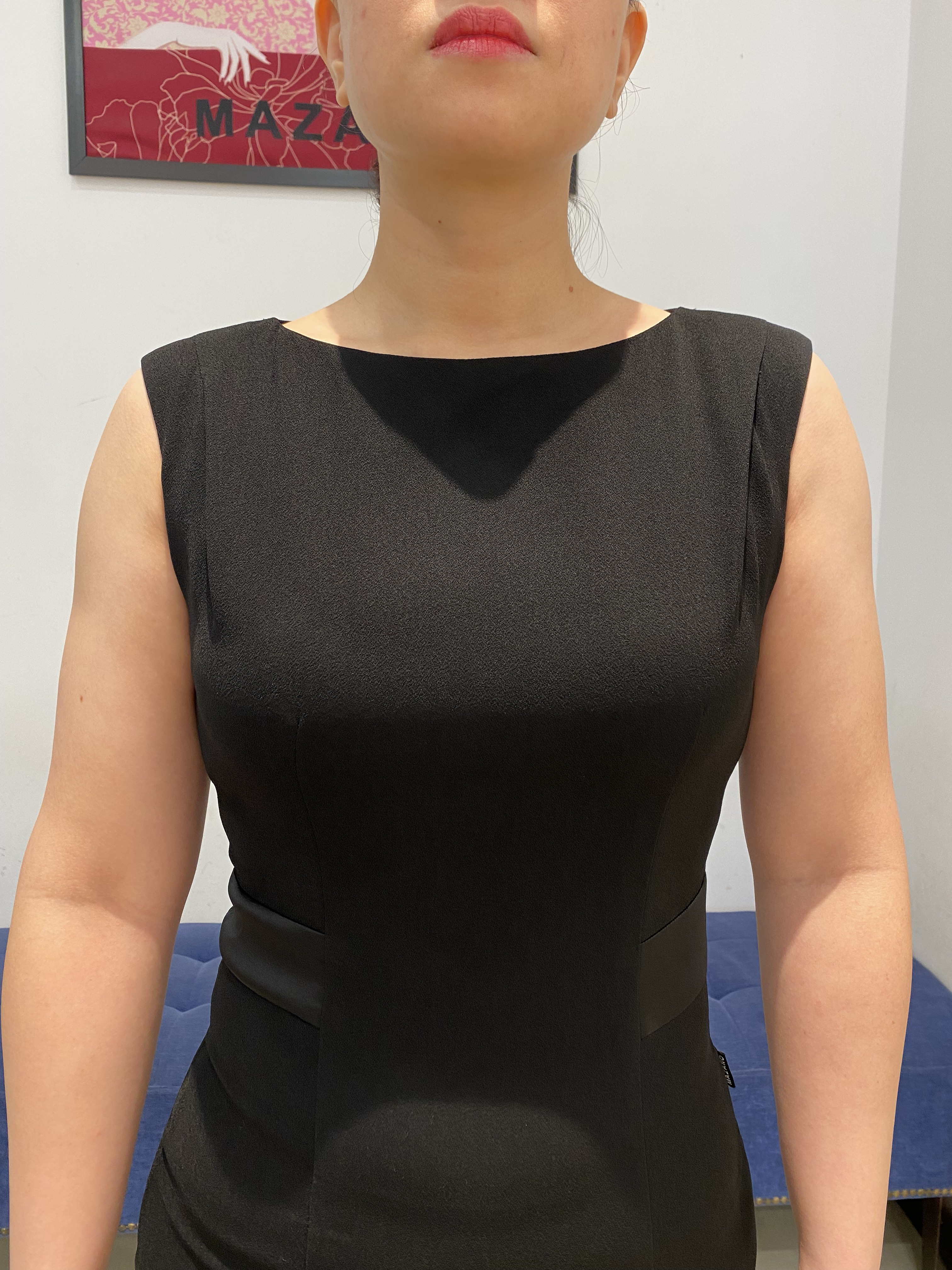 Đầm đen thân ôm sát tay_thumbnail_2