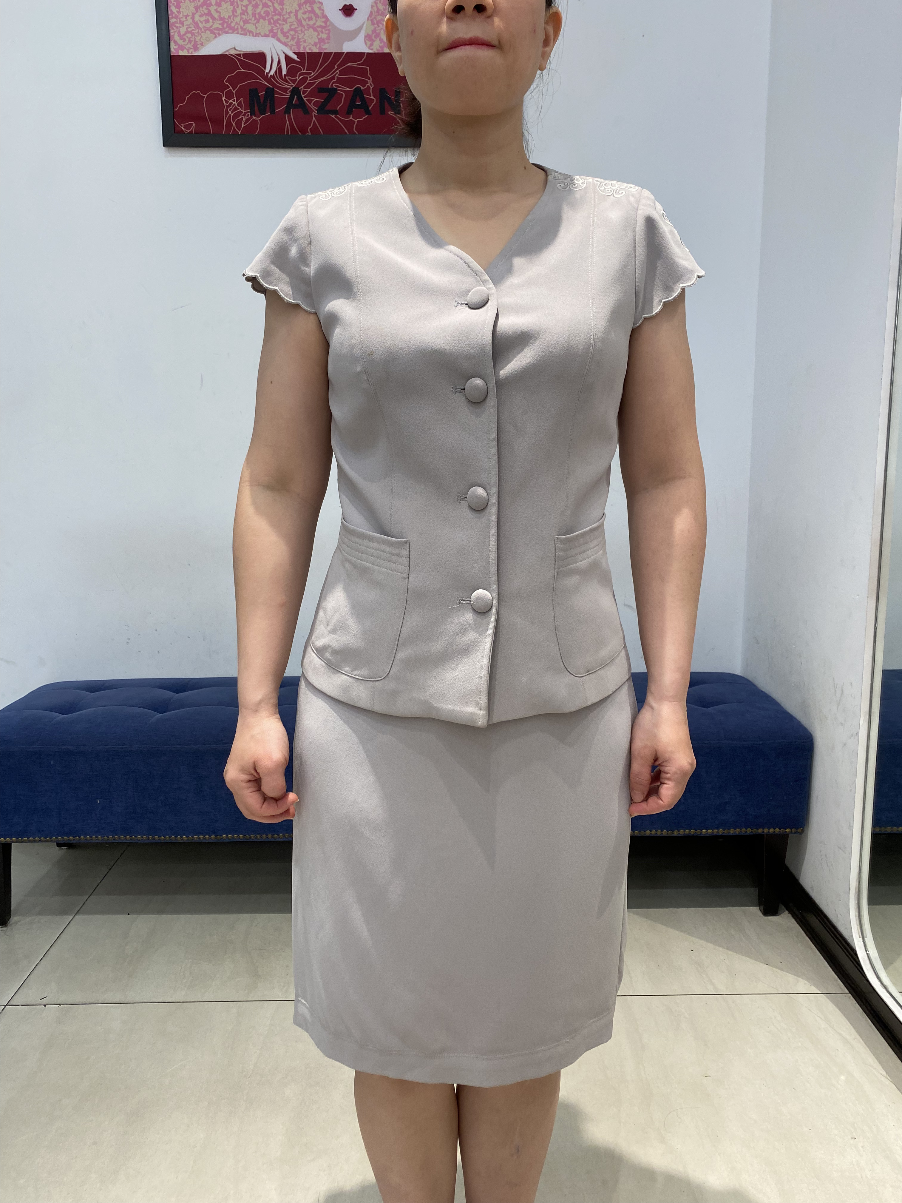 Bộ Áo ký giả ngắn tay và Chân váy juyp vải Tuytxi màu ghi xanh