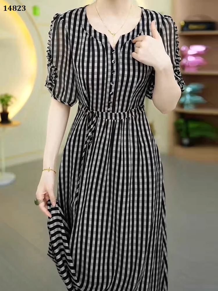 14823-Đầm xòe kẻ sọc tay phồng cách điệu ( lụa in)_thumbnail_1