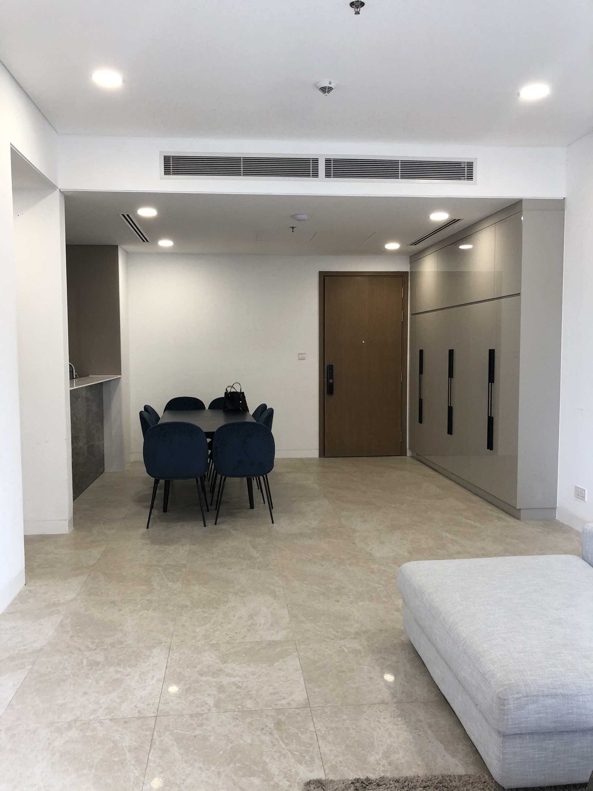 Chính chủ cần cho thuê căn 3 phòng ngủ tại The River giá 45 triệu bao phí_thumbnail_3