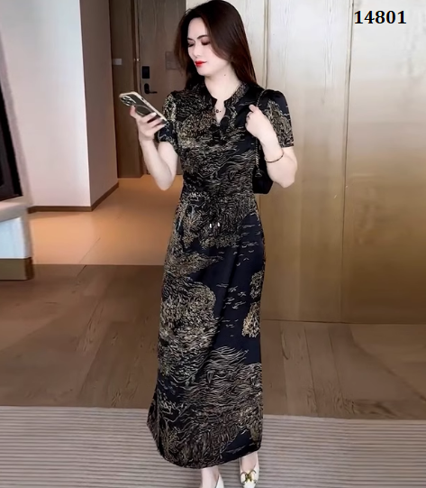 14801-Đầm suông in họa tiết  cổ tàu eo thắt dây cách điệu ( lụa mango)_thumbnail_0