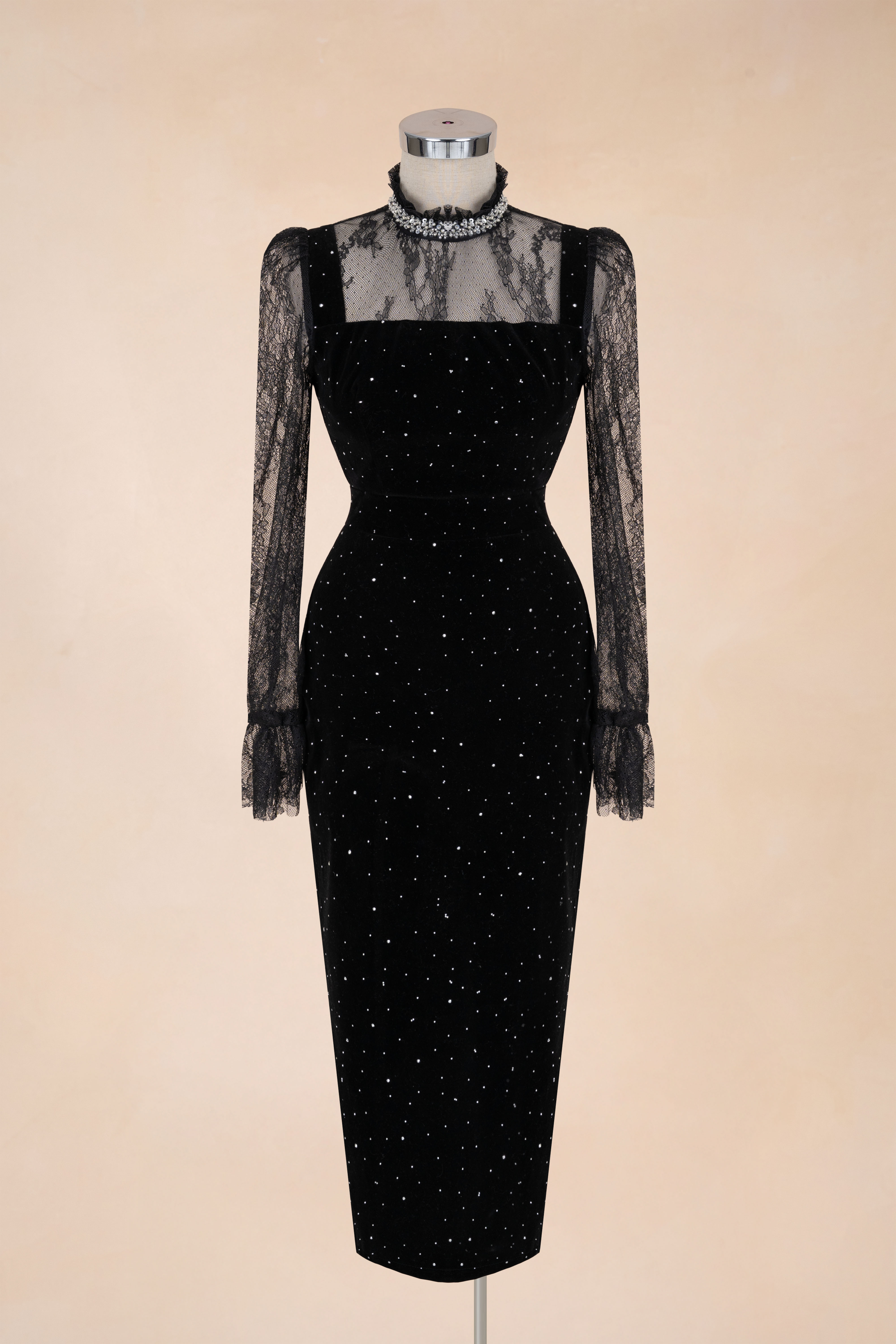 Đầm Nhung Bút Chì Ánh Nhũ Phối Ren