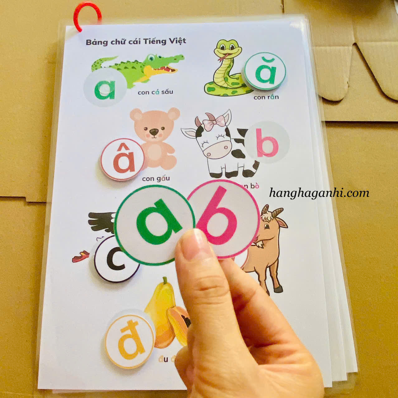 Sách tương tác bóc dán Bảng chữ cái Tiếng Việt_thumbnail_4