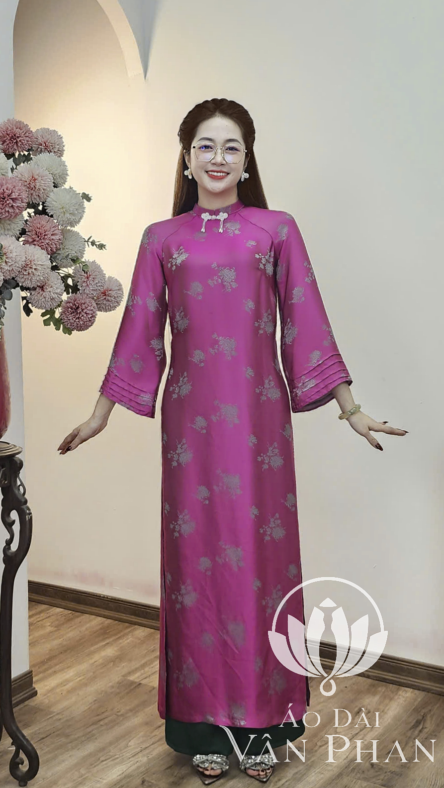 CT358 áo dài cách tân tơ tằm cổ 2p tay loe dài Hồng_thumbnail_1