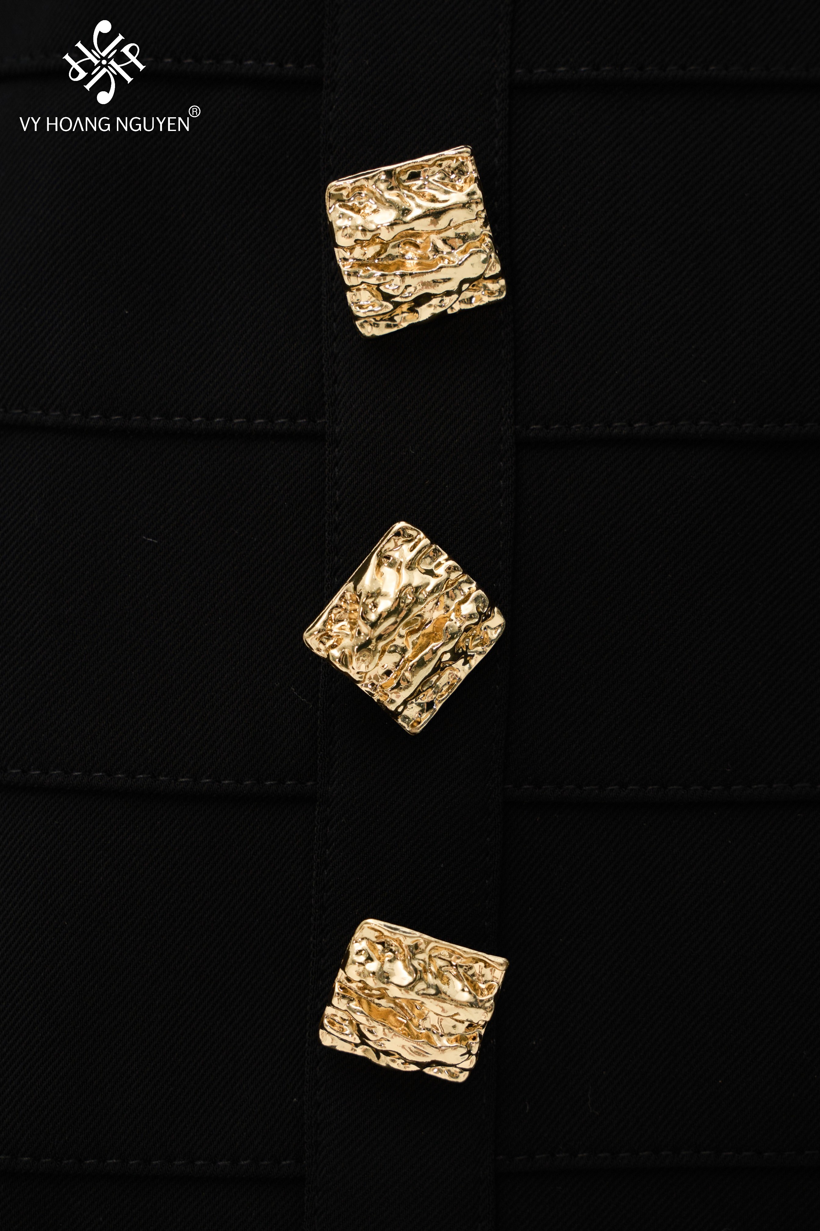 Áo PL Cổ V Cúc Đồng_thumbnail_3