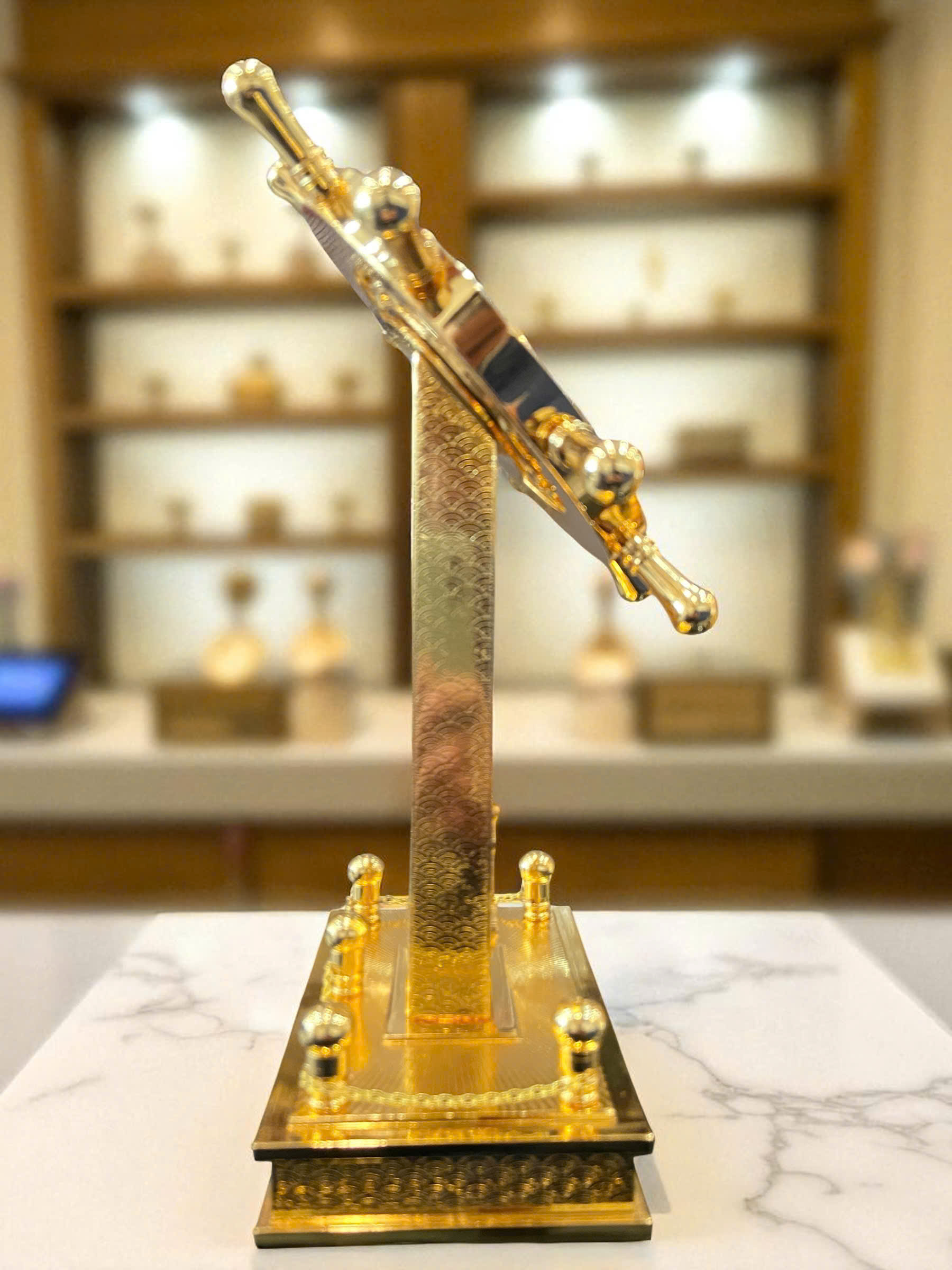 Mô hình bánh lái tàu mạ vàng 24k_thumbnail_4