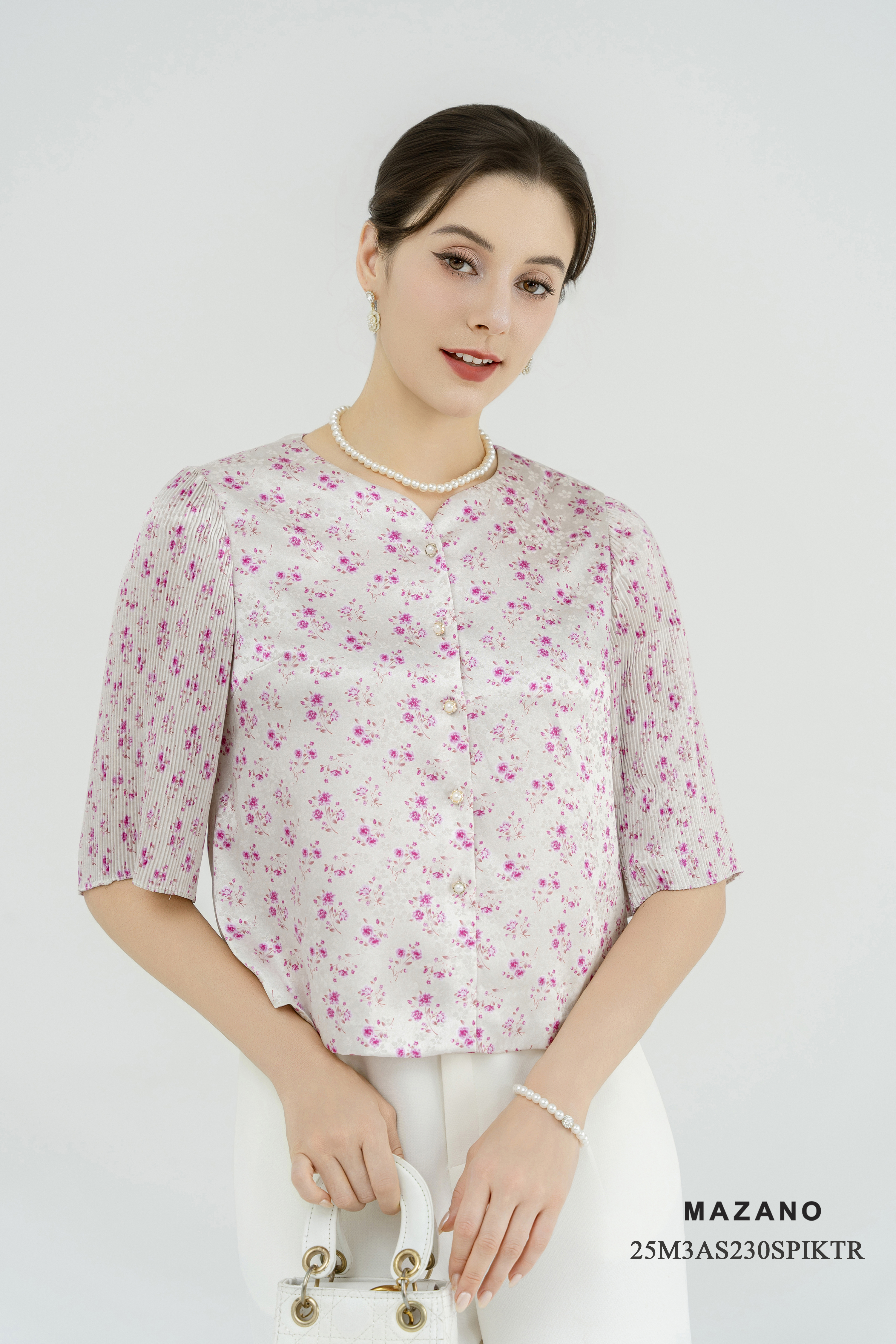 Áo Top suông cài khuy Vải lụa gấm Họa tiết hoa hồng Cổ tròn Tay dập ly Dài dưới eo