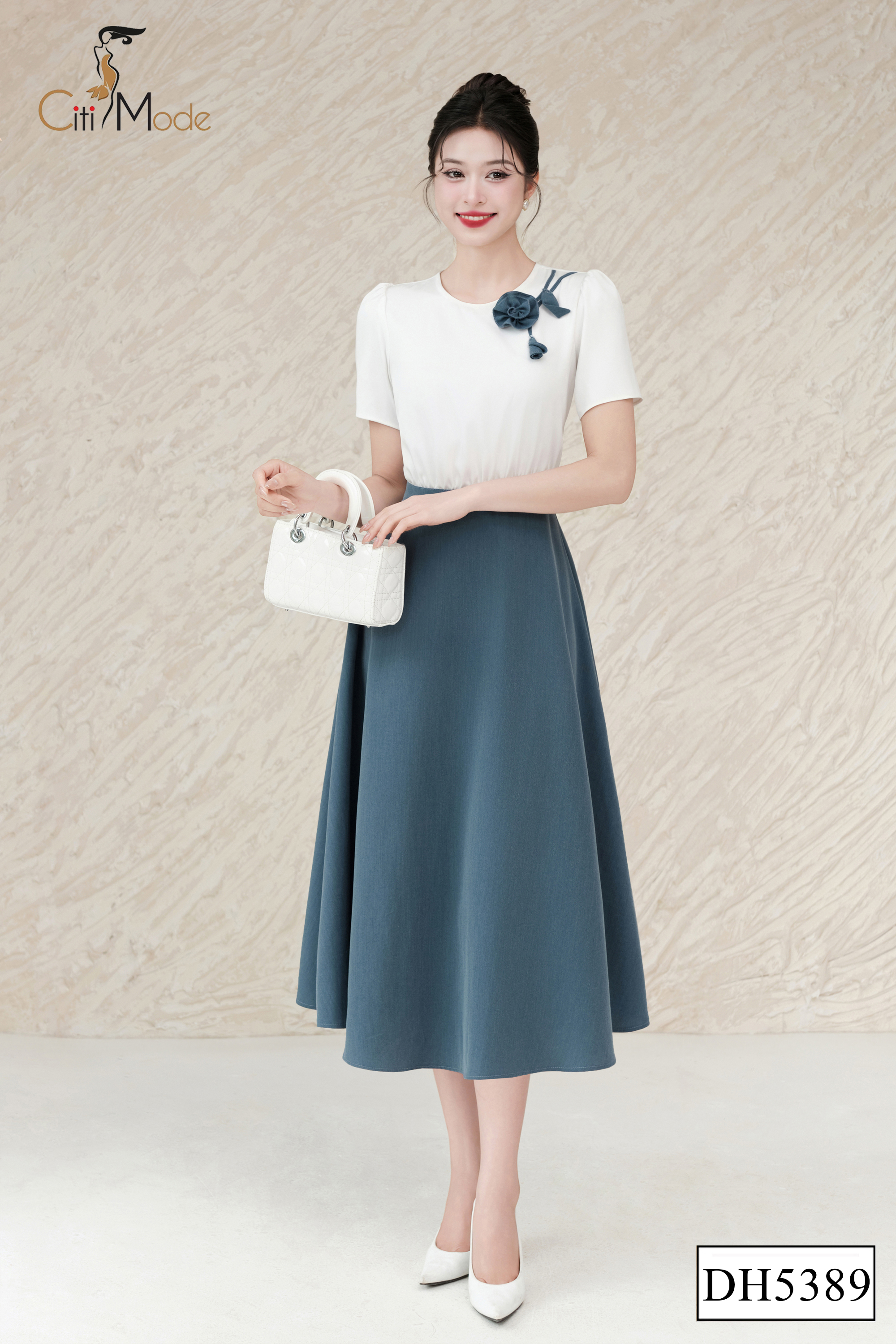 Đầm xòe trắng phối chân xanh đính hoa ngực_thumbnail_3