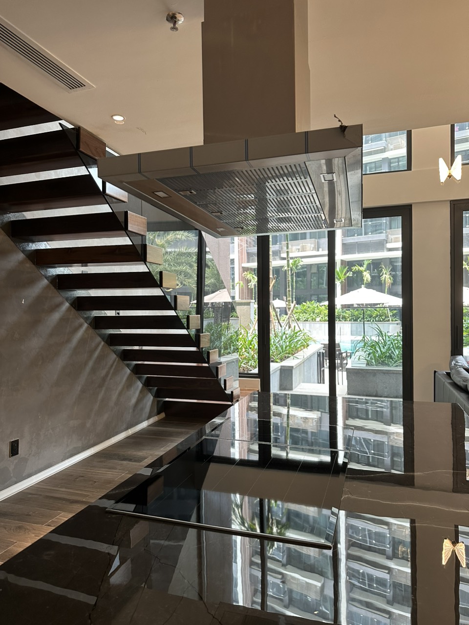 Cho thuê căn 3 phòng ngủ duplex nội thất y hình, giá tốt._thumbnail_8