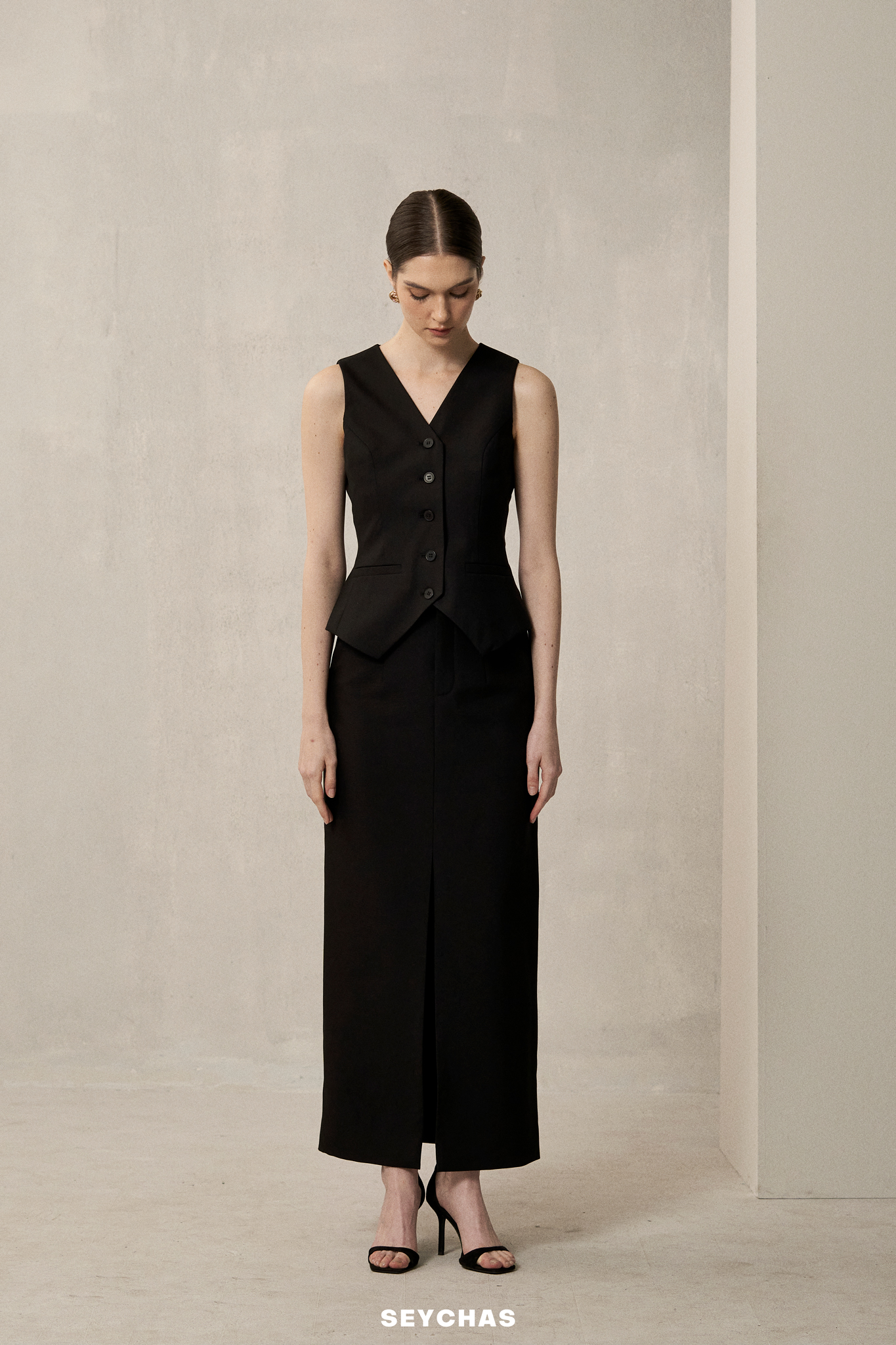 ADELE TUXEDO_thumbnail_0