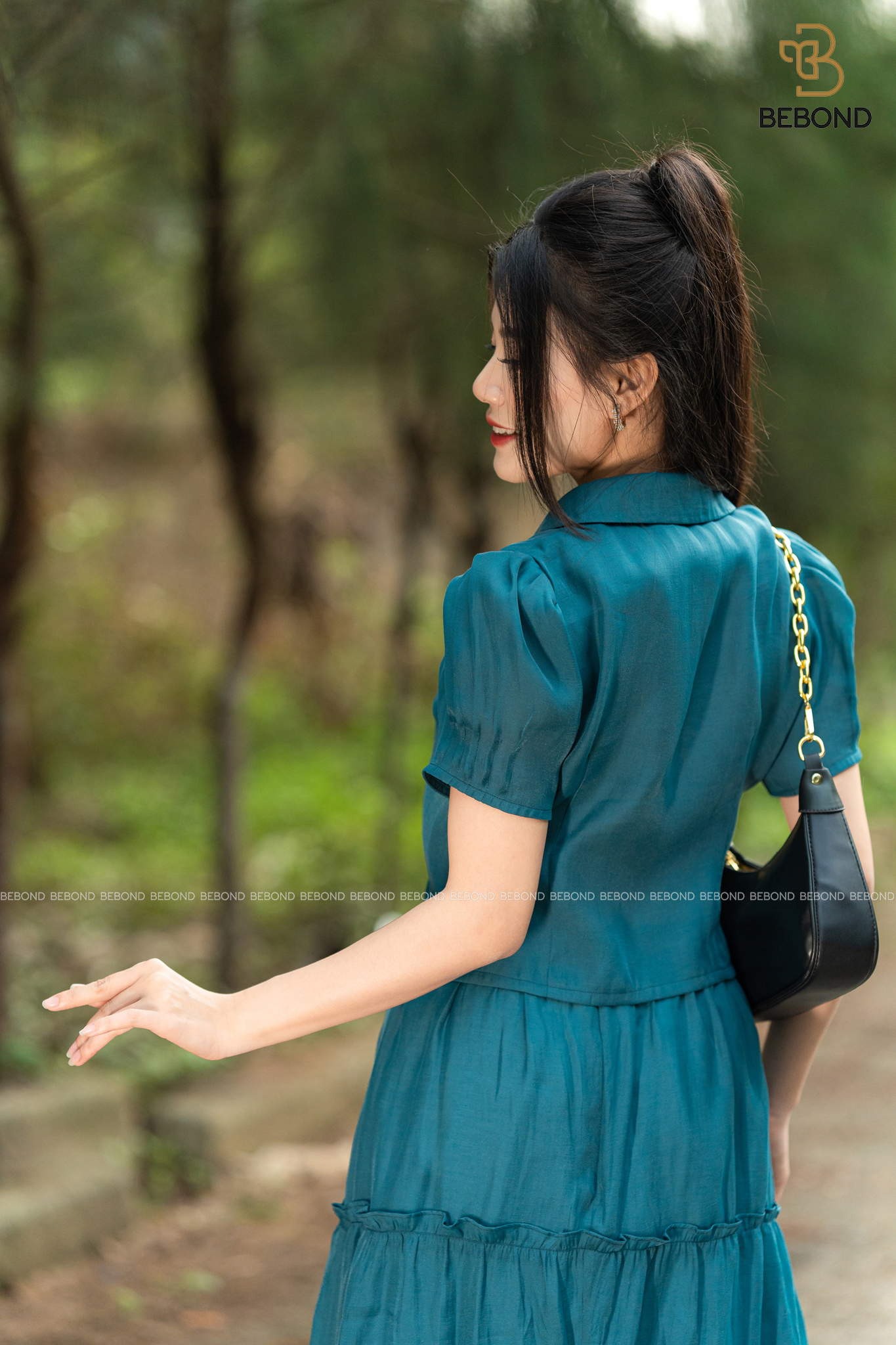 SET BỘ ÁO KÝ GIẢ CHÂN VÁY XÒE MÀU XANH LADONNA